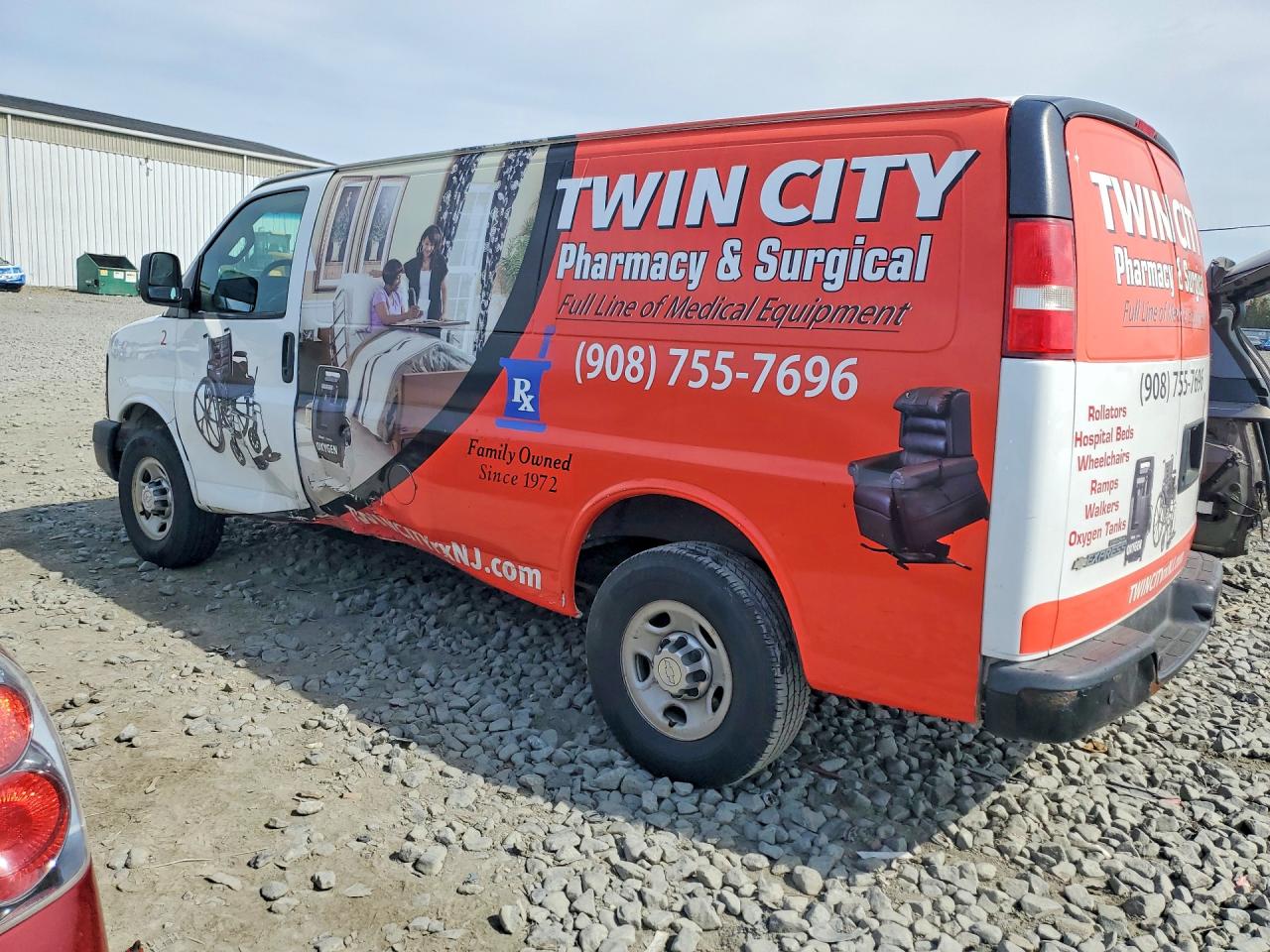 1GCWGAFF2G1233163 · 2016 CHEVROLET EXPRESS G2500 · 2/13