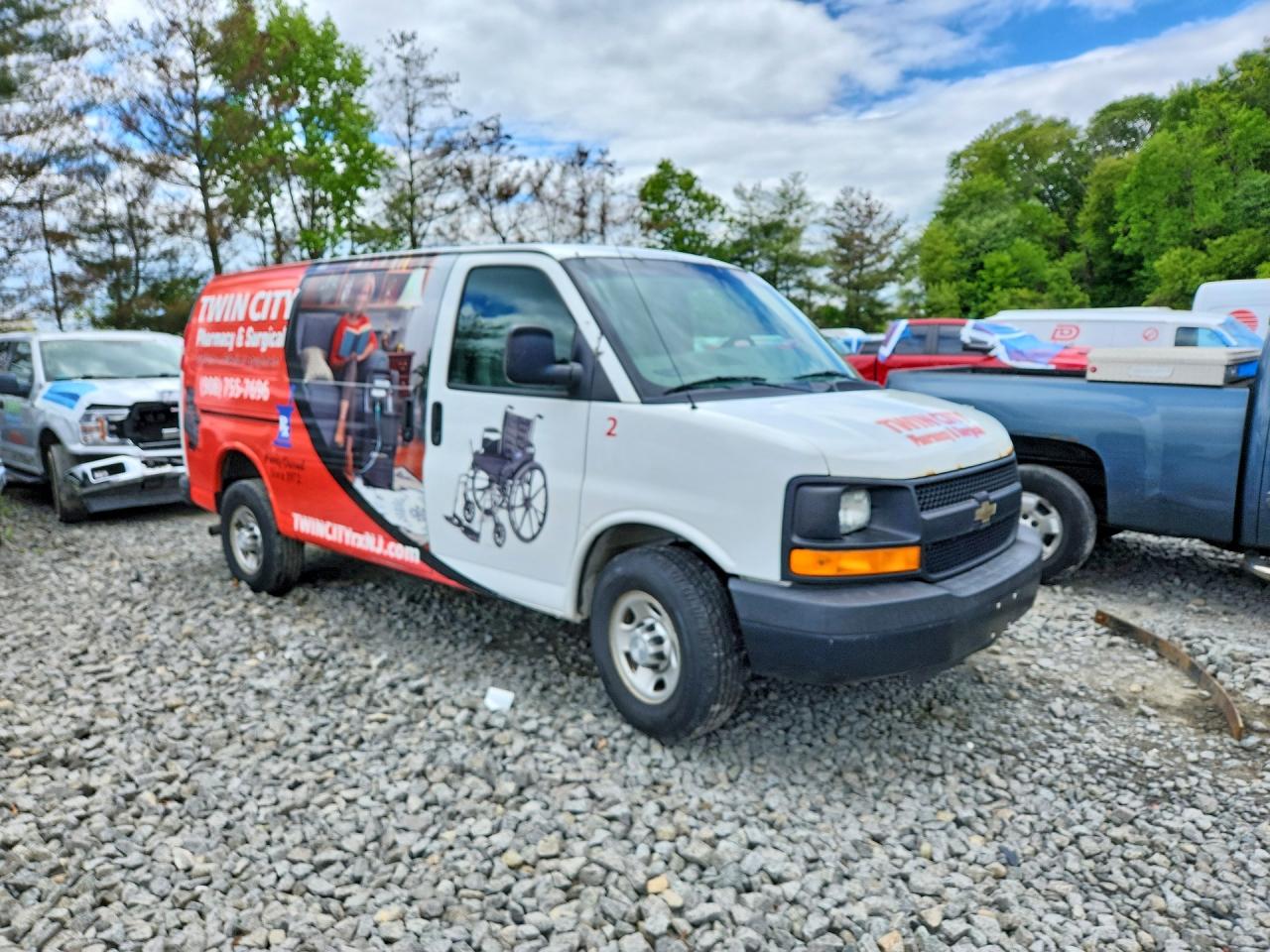 1GCWGAFF2G1233163 · 2016 CHEVROLET EXPRESS G2500 · 4/13