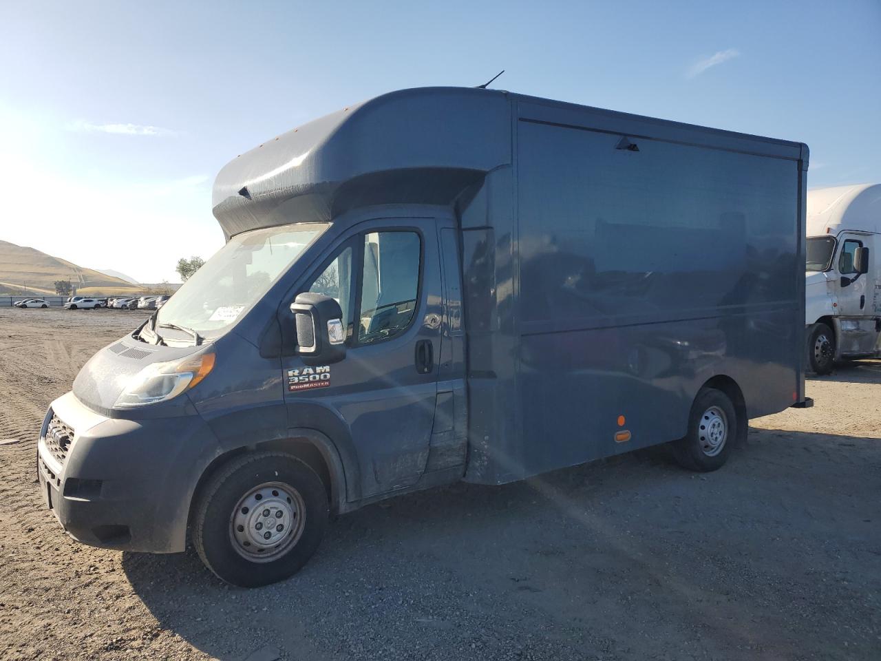 3C7WRVMG8NE126581 · 2022 RAM PROMASTER 1500