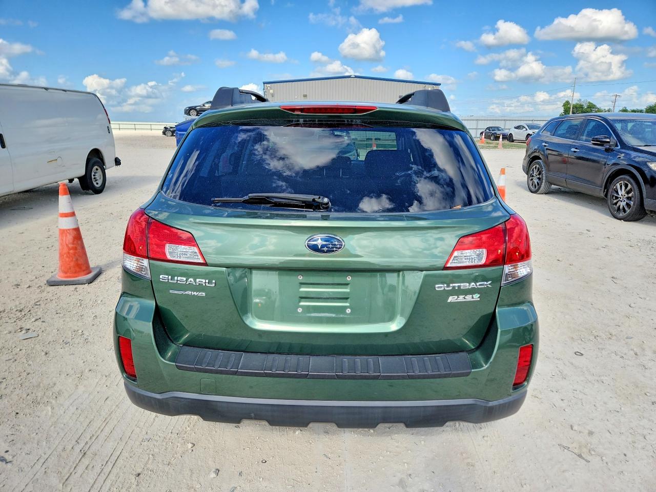 4S4BRBCC7C3263391 · 2012 SUBARU OUTBACK · 6/12