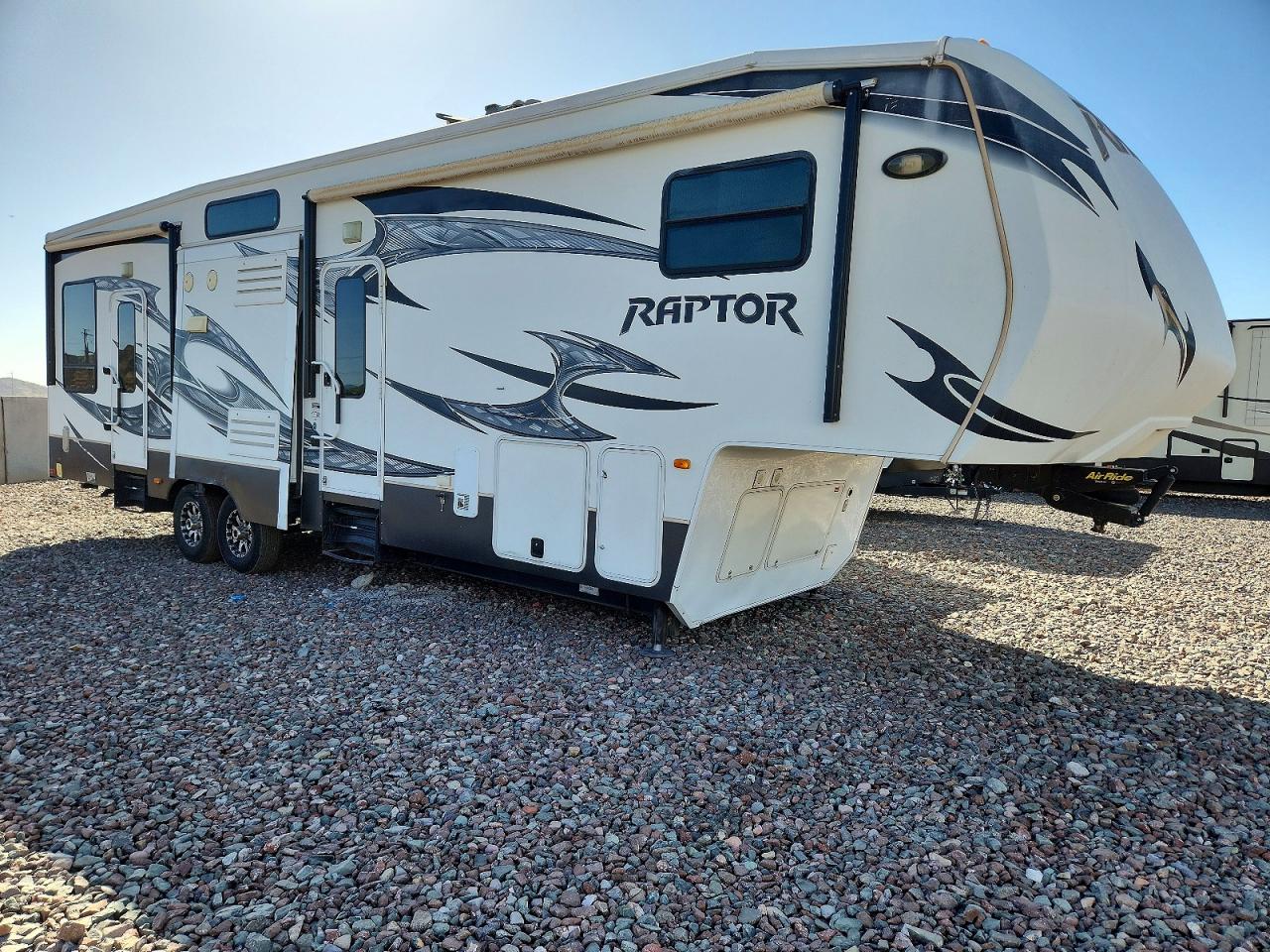 4YDF31028DR800858 · 2013 KEYSTONE TRAILER