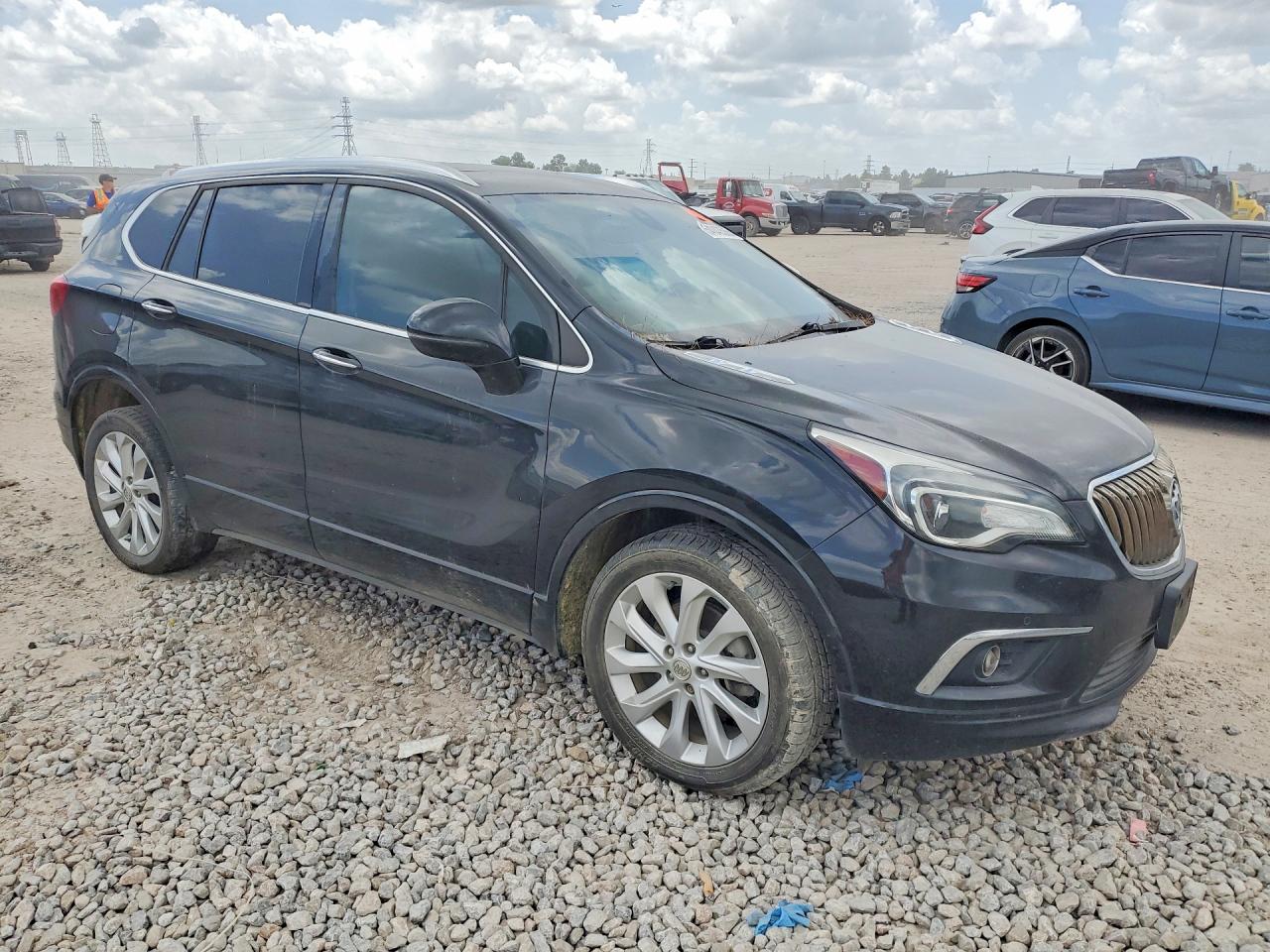 LRBFXESXXHD197906 · 2017 BUICK ENVISION · 4/13