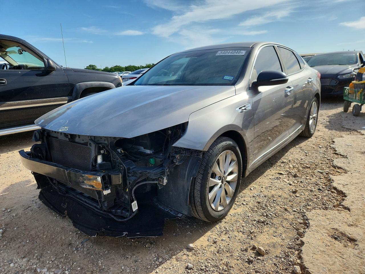 5XXGU4L34GG056368 · 2016 KIA OPTIMA
