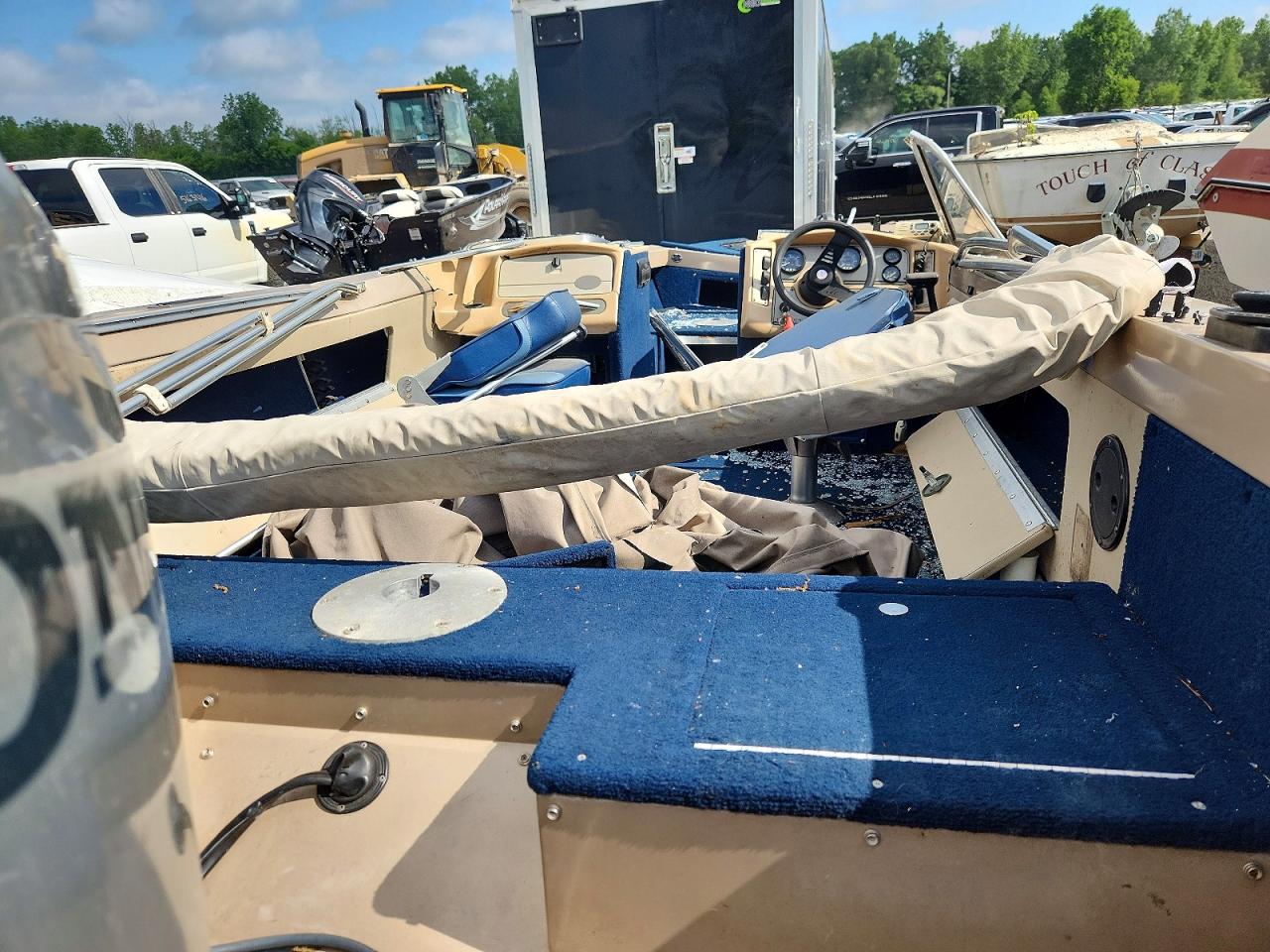 LUNAC977J899 · 1999 LUND FISHERMAN · 6/10