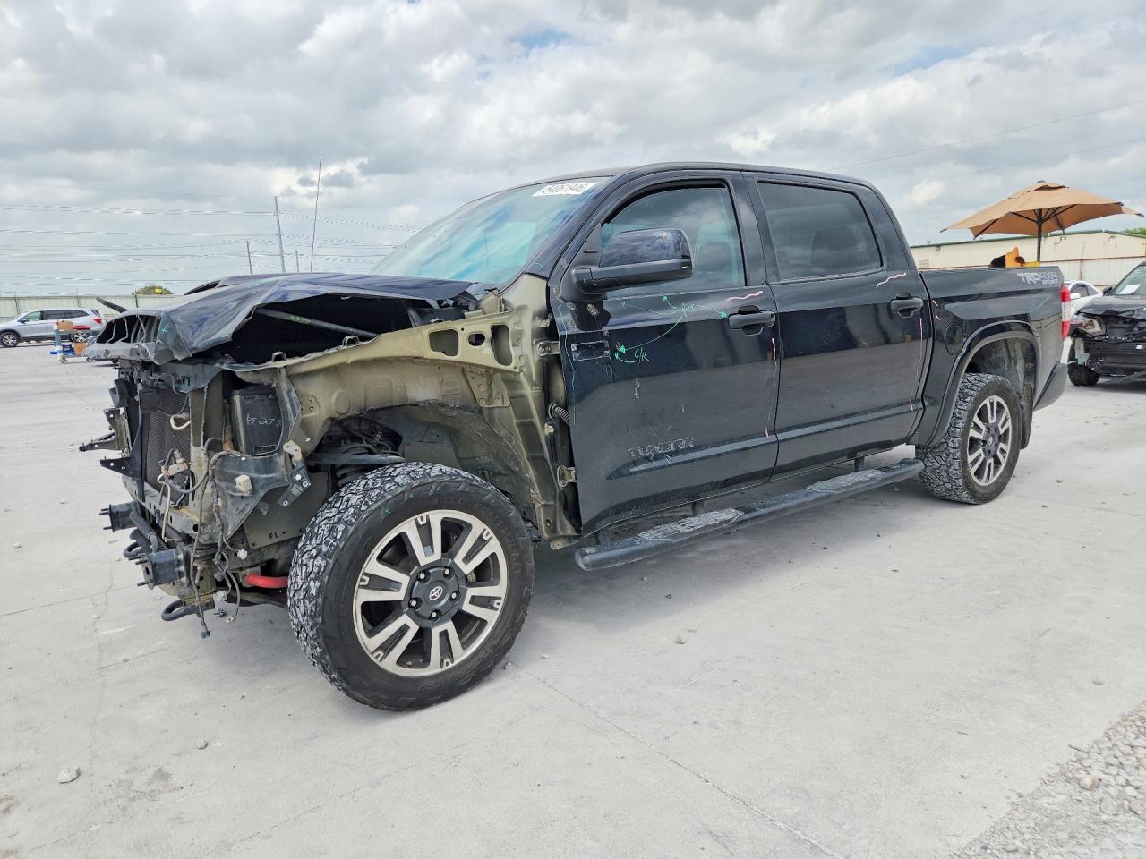 5TFDY5F13KX786622 · 2019 TOYOTA TUNDRA