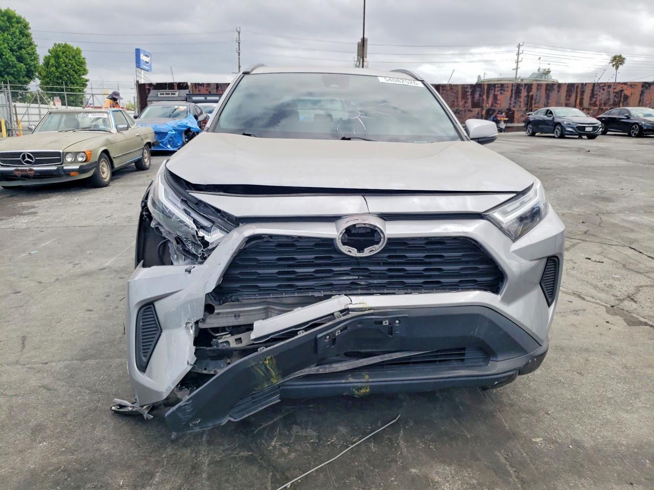 2T3RWRFVXRW222633 · 2024 TOYOTA RAV4 HYBRID · 5/12