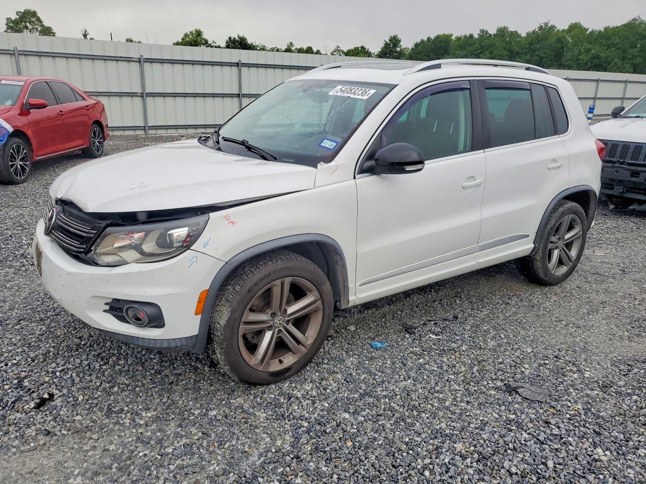 WVGTV7AXXHK010680 · 2017 VOLKSWAGEN TIGUAN