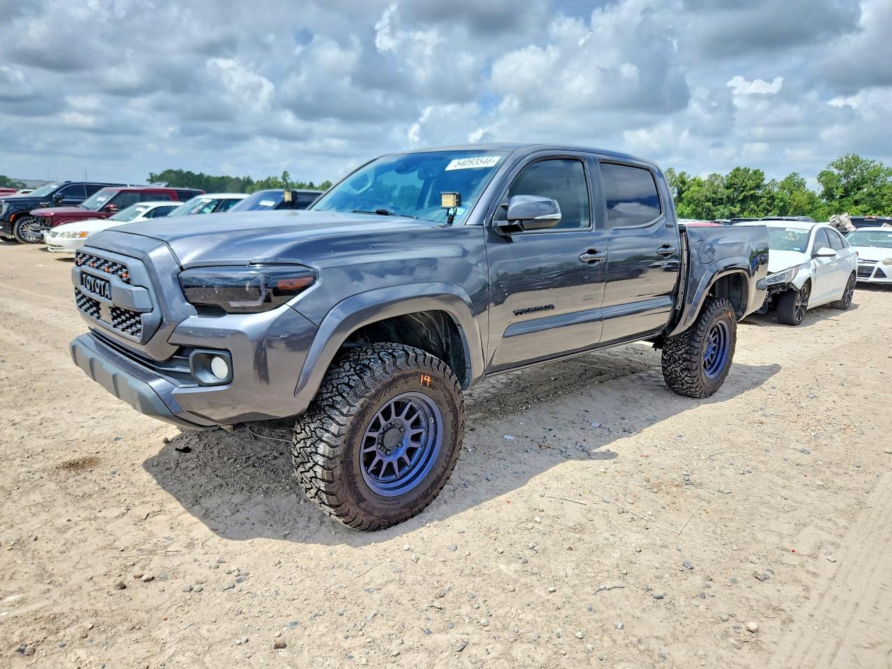 5TFCZ5ANXMX248733 · 2021 TOYOTA TACOMA