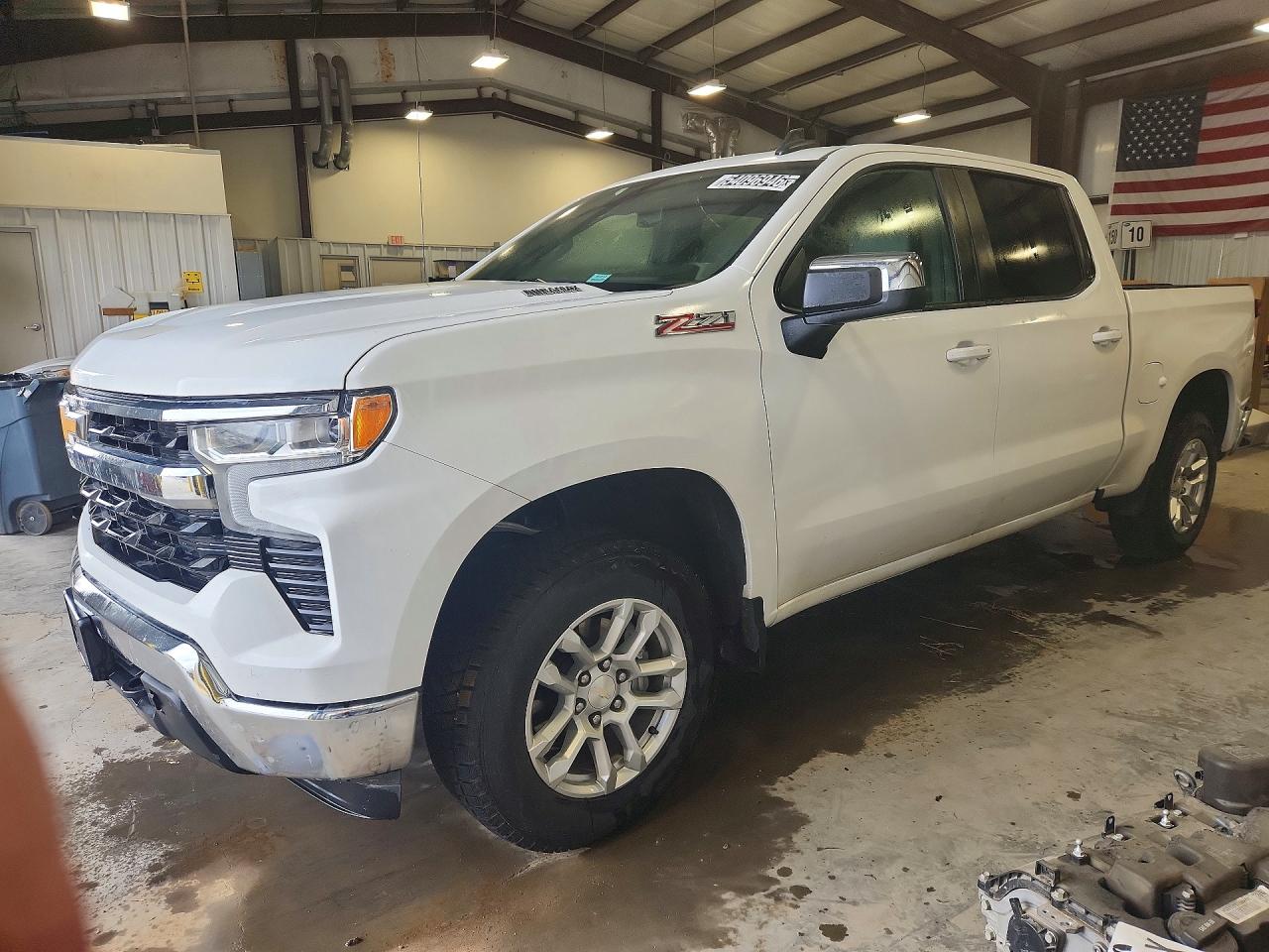 2024 CHEVROLET SILVERADO