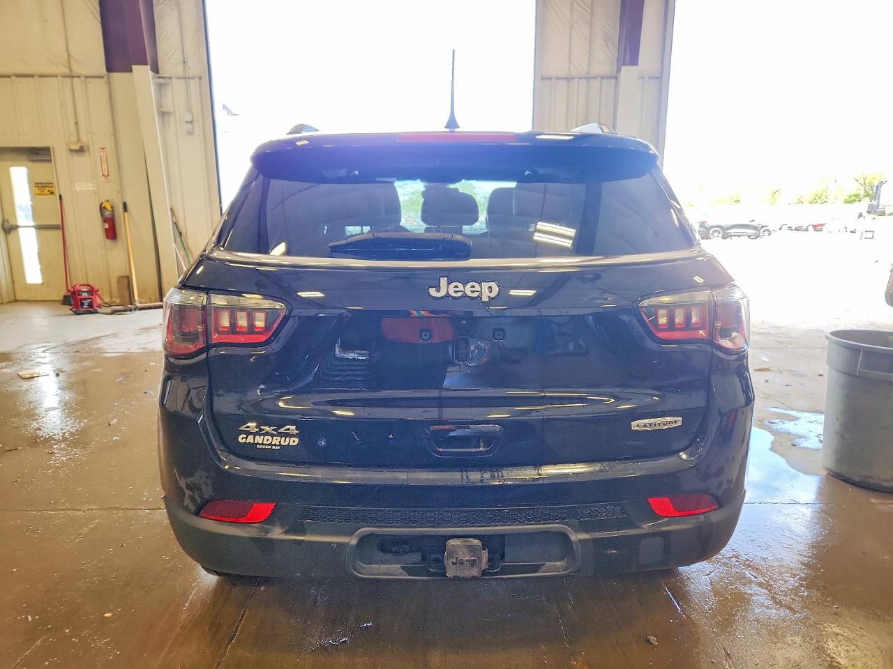 3C4NJDBB4NT121021 · 2022 JEEP COMPASS · 6/13