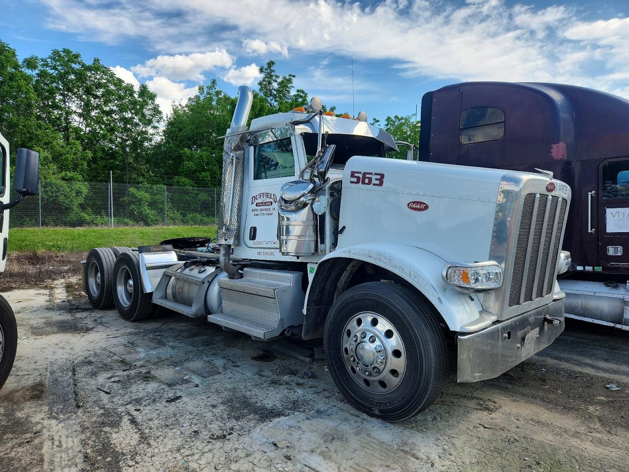 1XPXD49X1KD631392 · 2019 PETERBILT 389