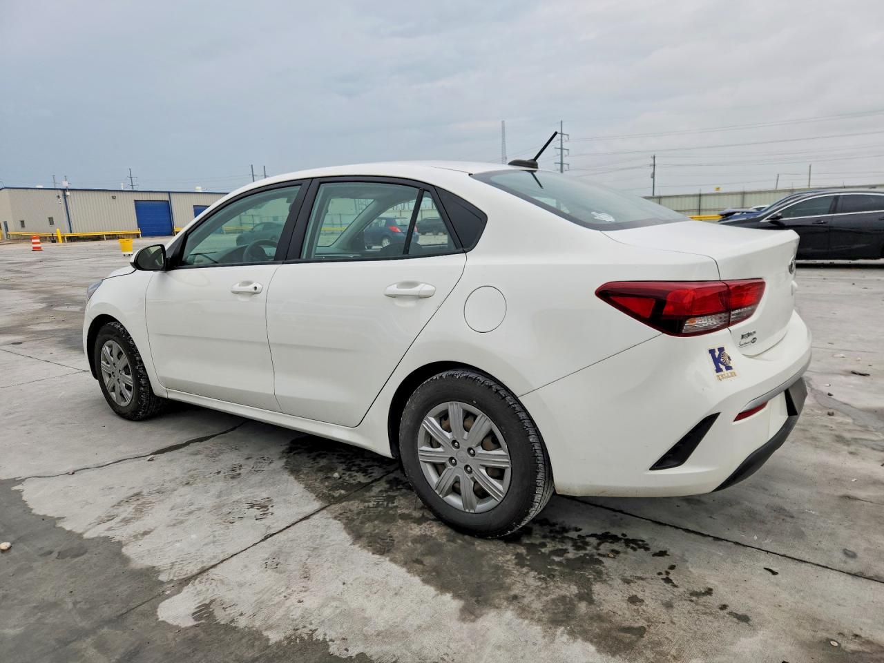 3KPA24AD5ME370946 · 2021 KIA RIO · 2/12