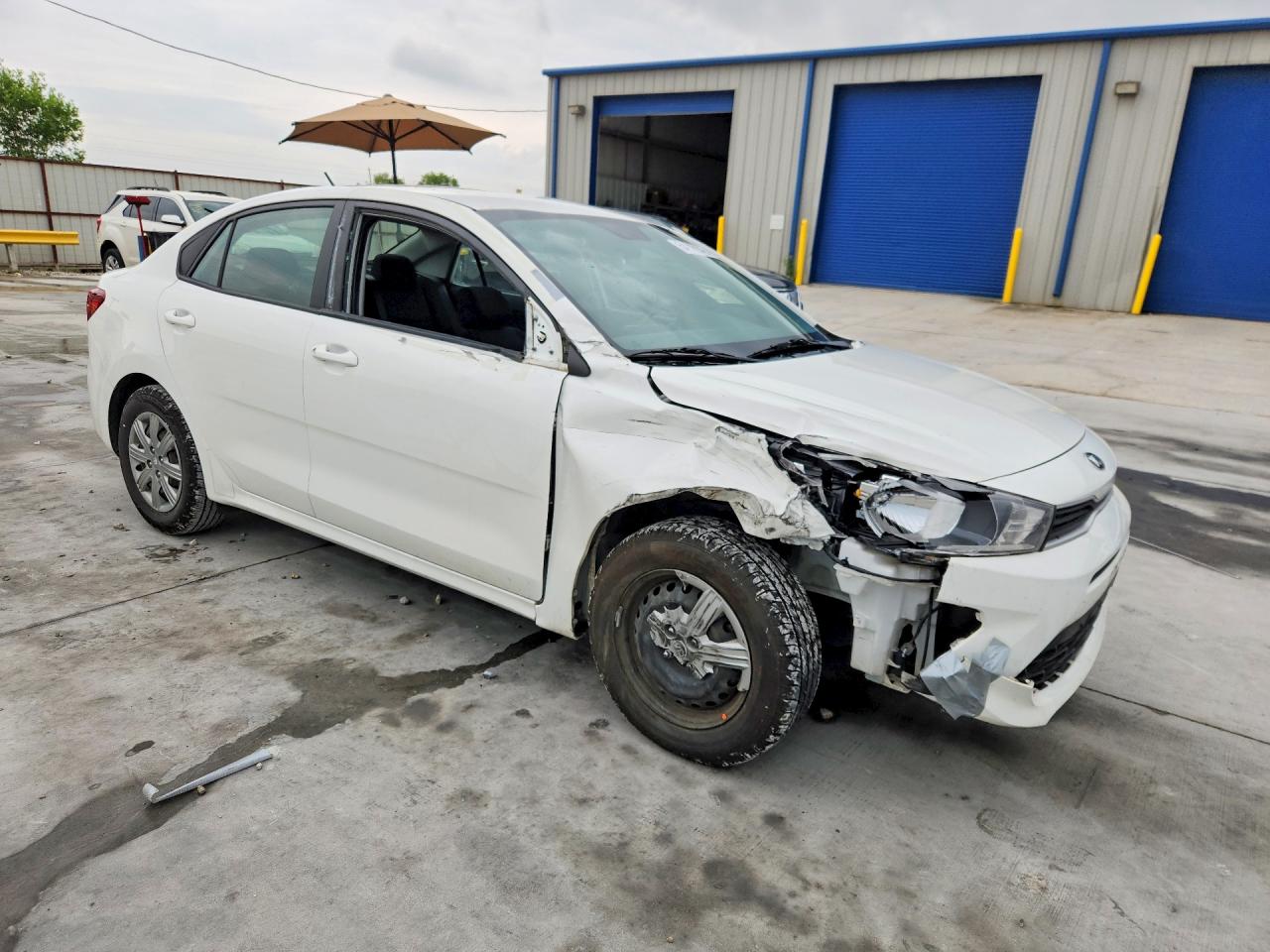 3KPA24AD5ME370946 · 2021 KIA RIO · 4/12