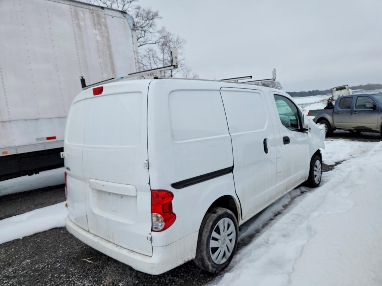 3N6CM0KN1KK690747 · 2019 NISSAN NV200 · 3/14