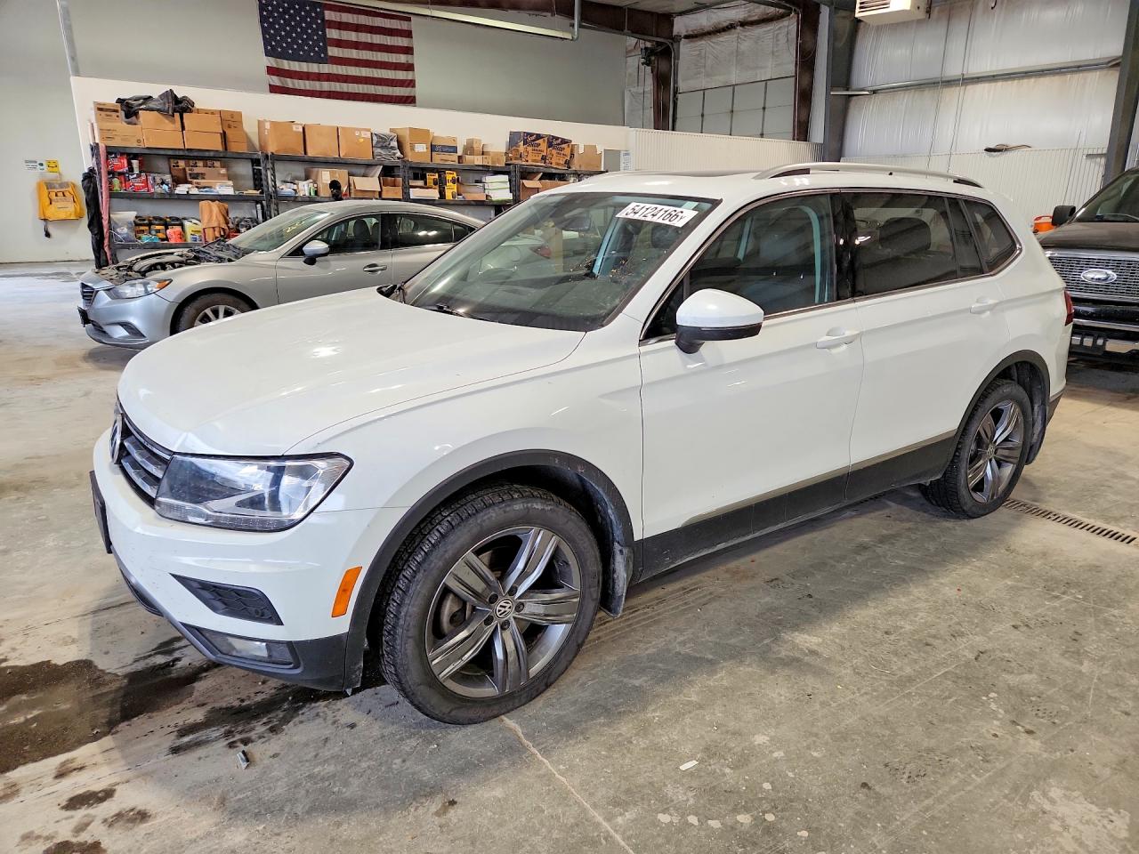 3VV2B7AX9LM058568 · 2020 VOLKSWAGEN TIGUAN