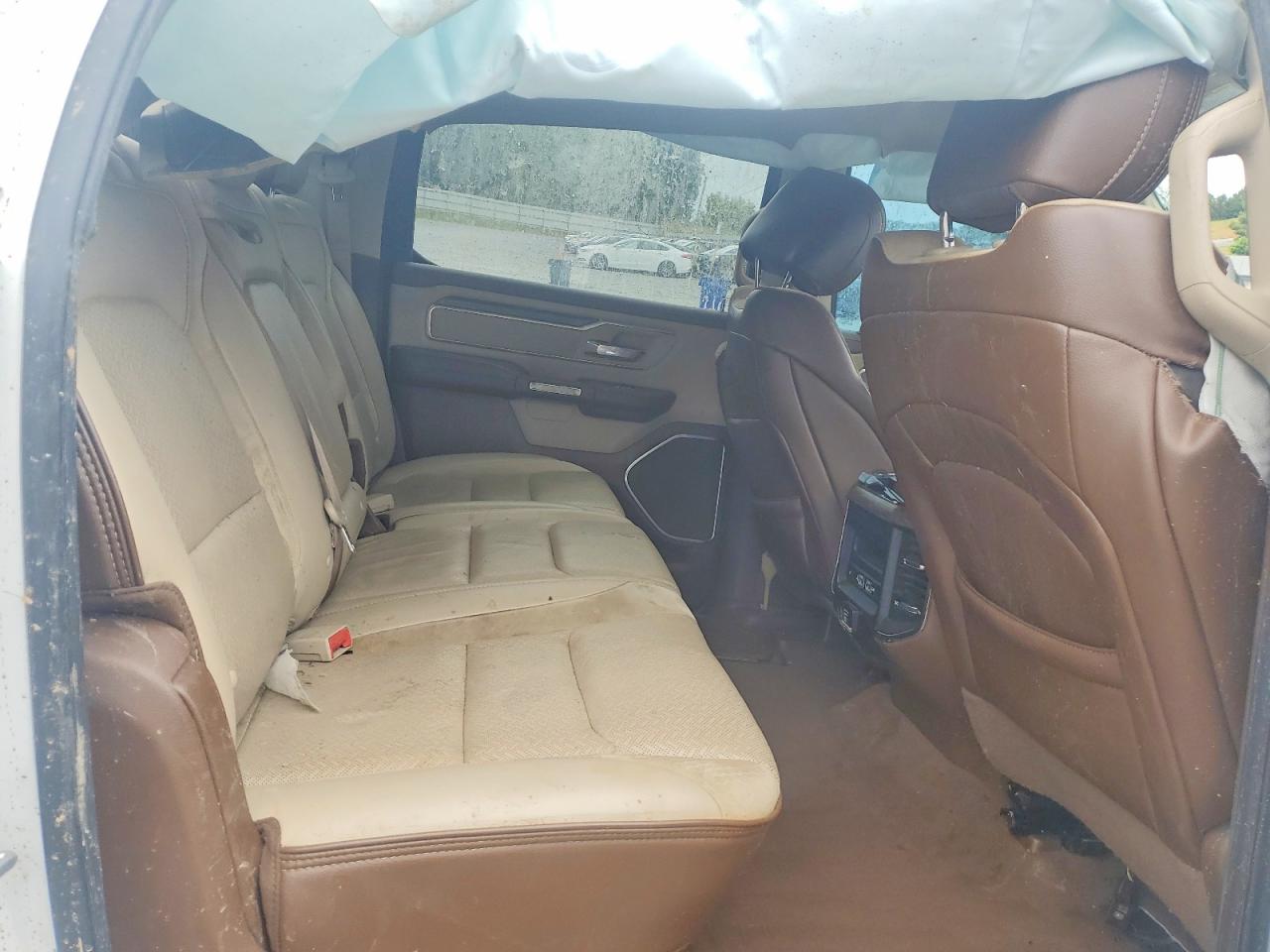 1C6SRFJT8KN920899 · 2019 RAM 1500 · 10/12