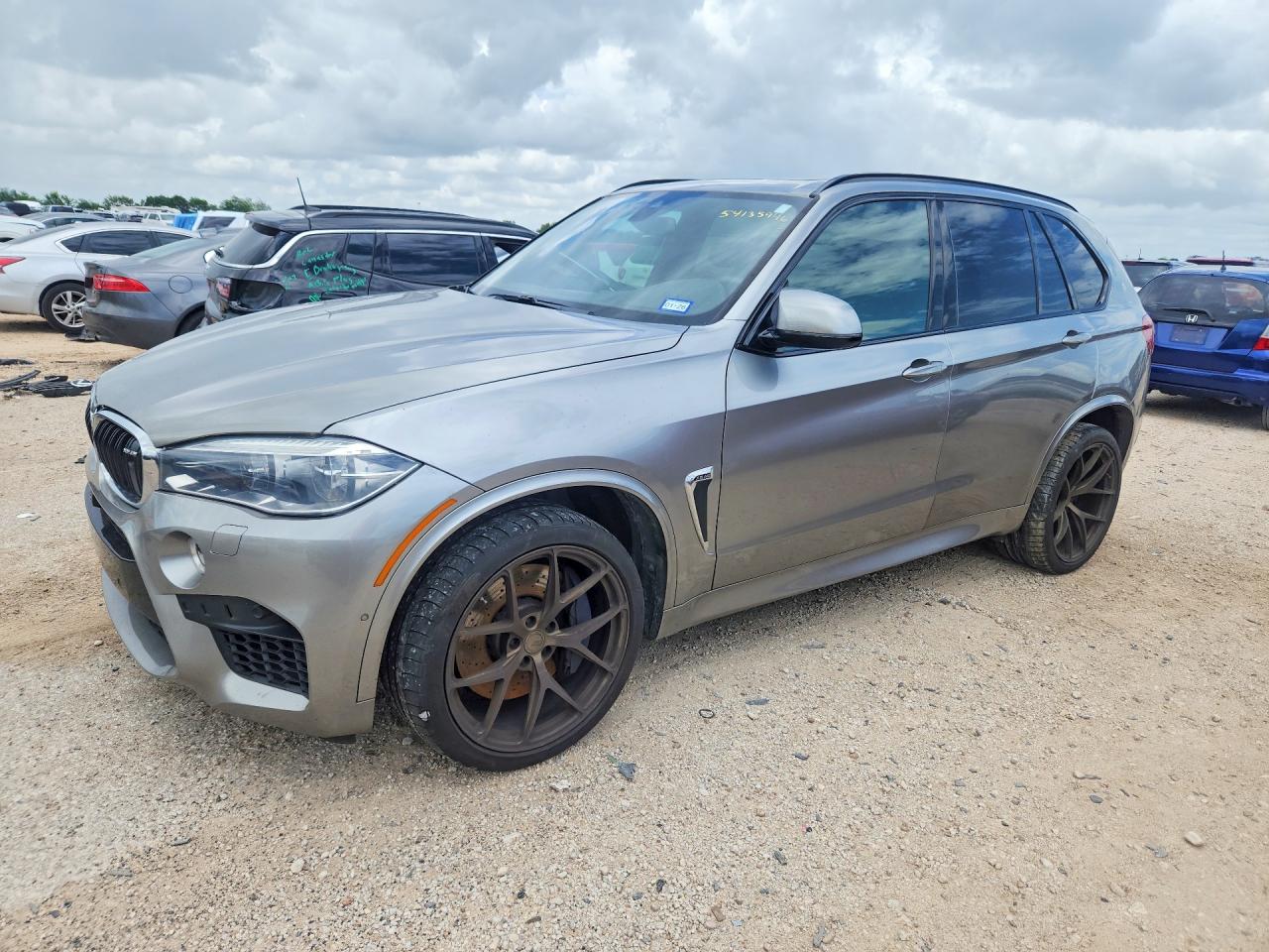 5YMKT6C50J0Y83875 · 2018 BMW X5
