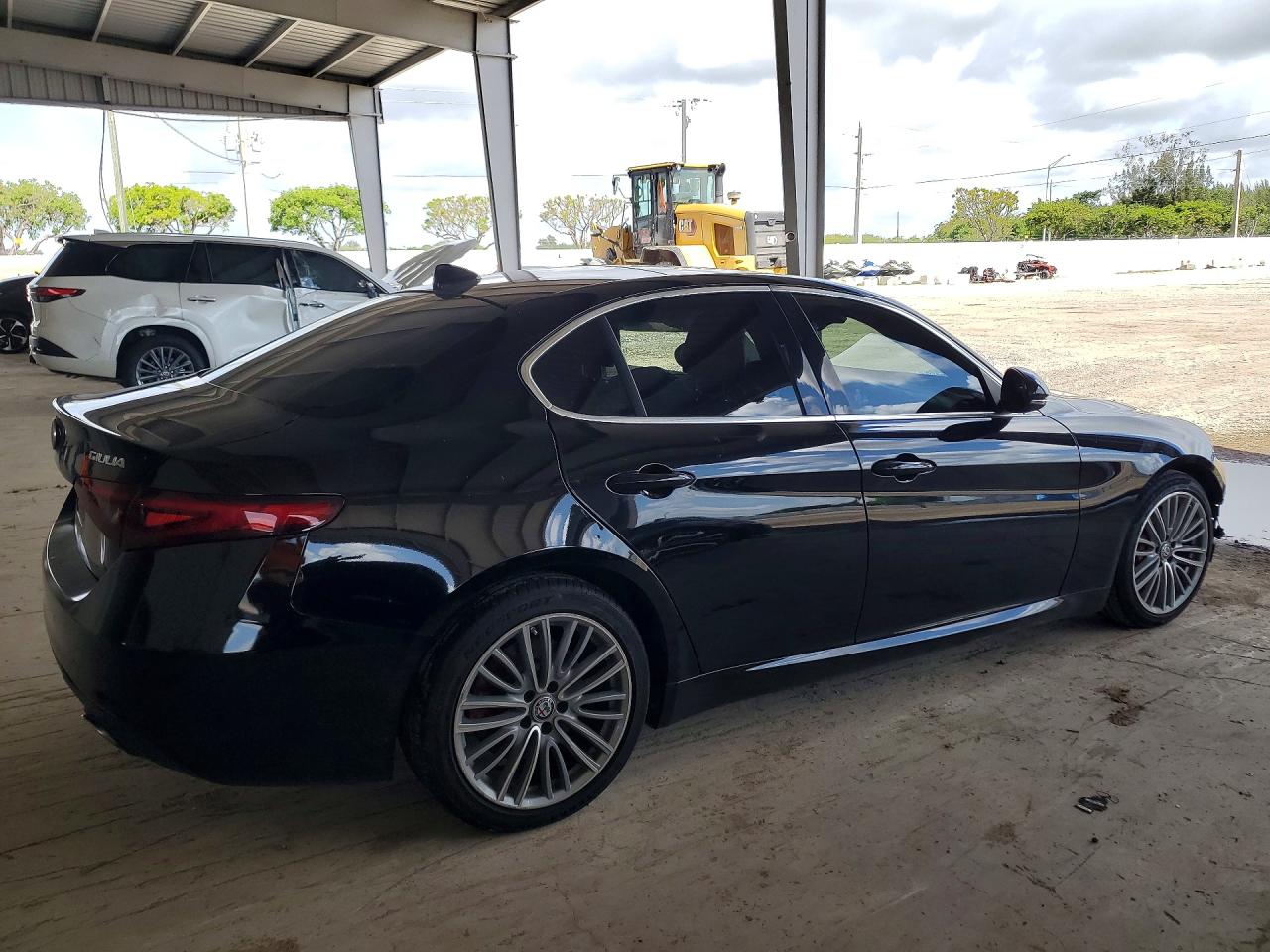 ZARFAECN5J7564608 · 2018 ALFA ROMEO GIULIA · 3/13