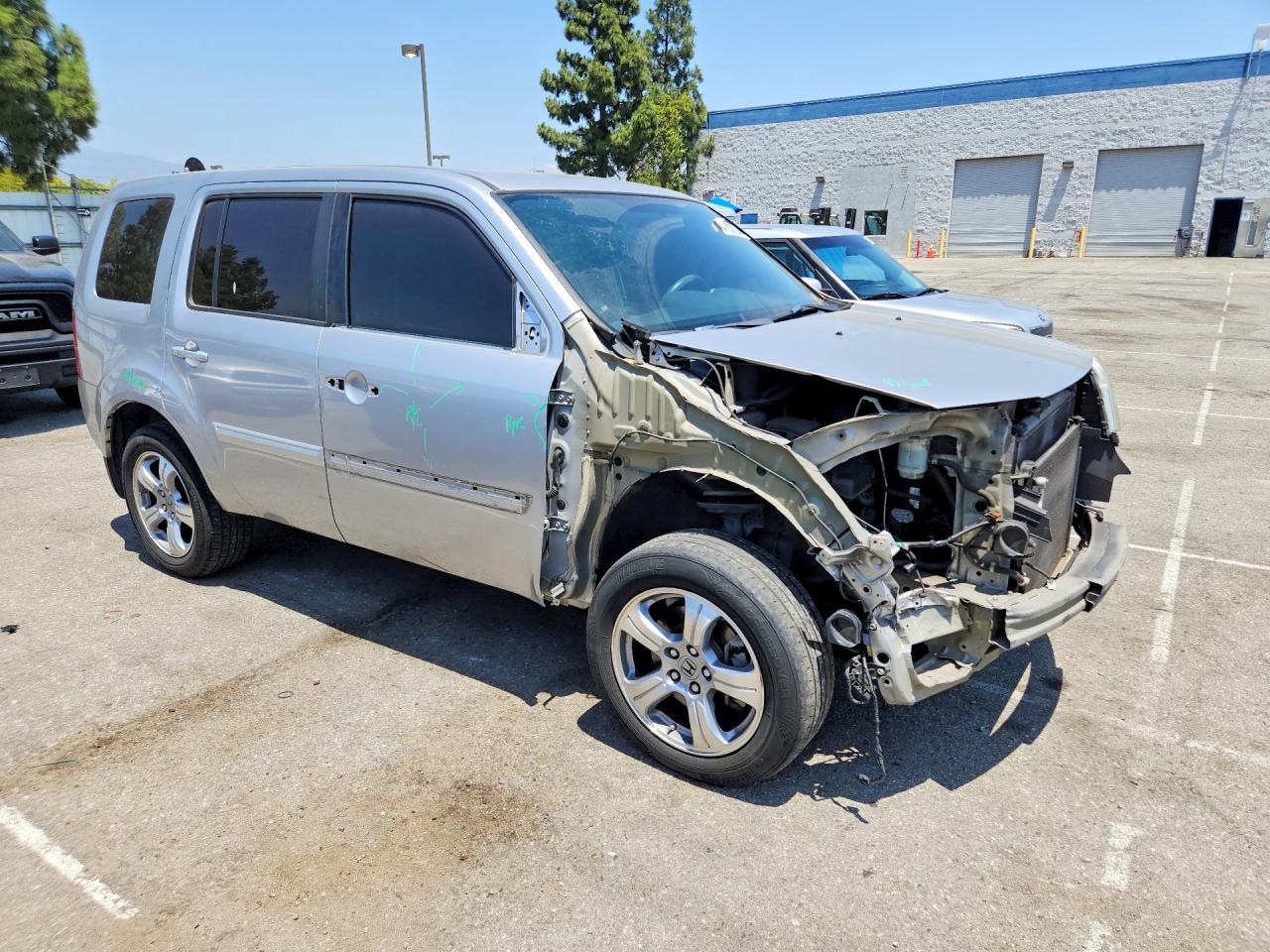 5FNYF3H43EB011139 · 2014 HONDA PILOT · 4/13