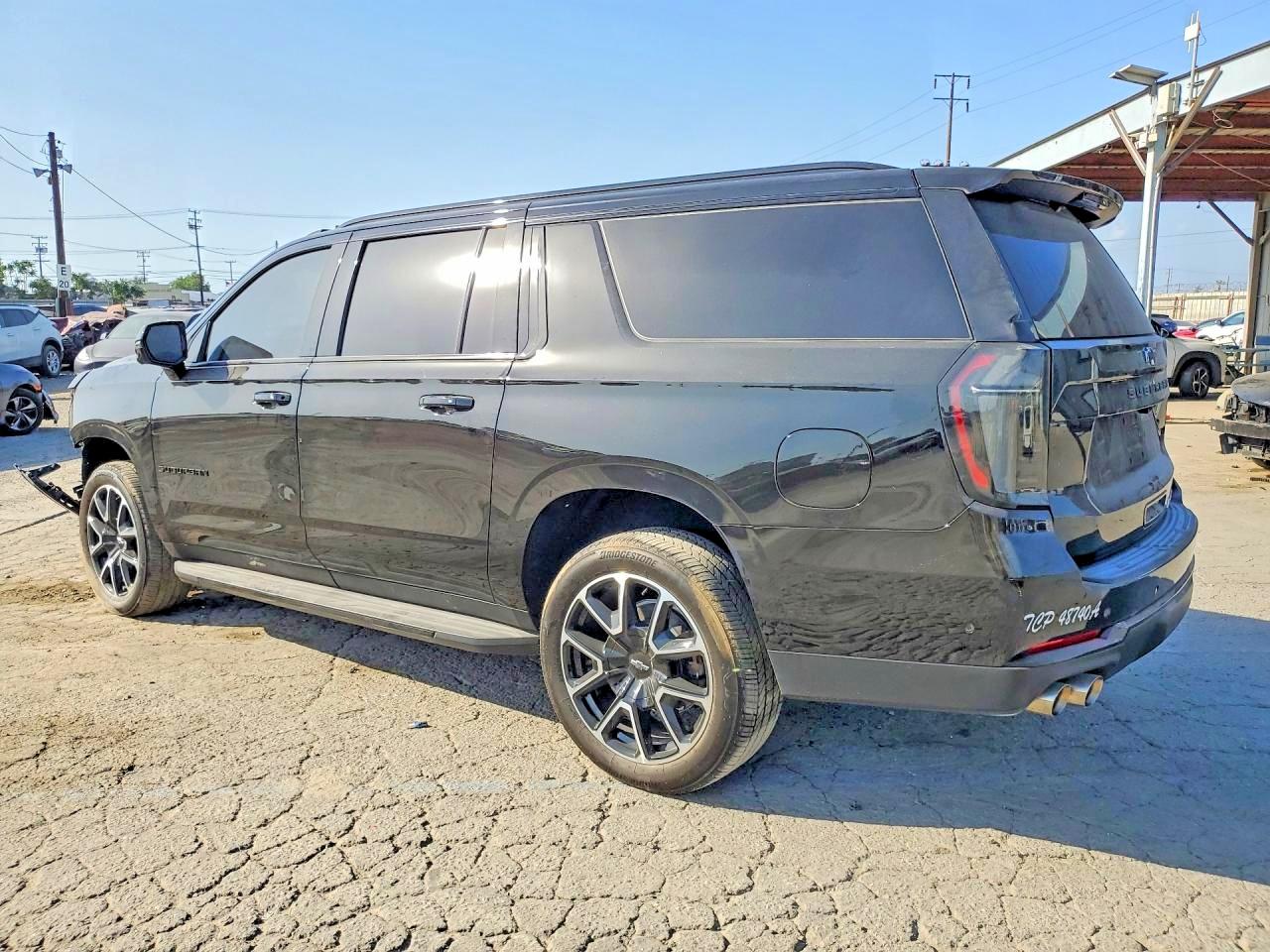 1GNS6EKD4TR142881 · 2026 CHEVROLET SUBURBAN · 2/13