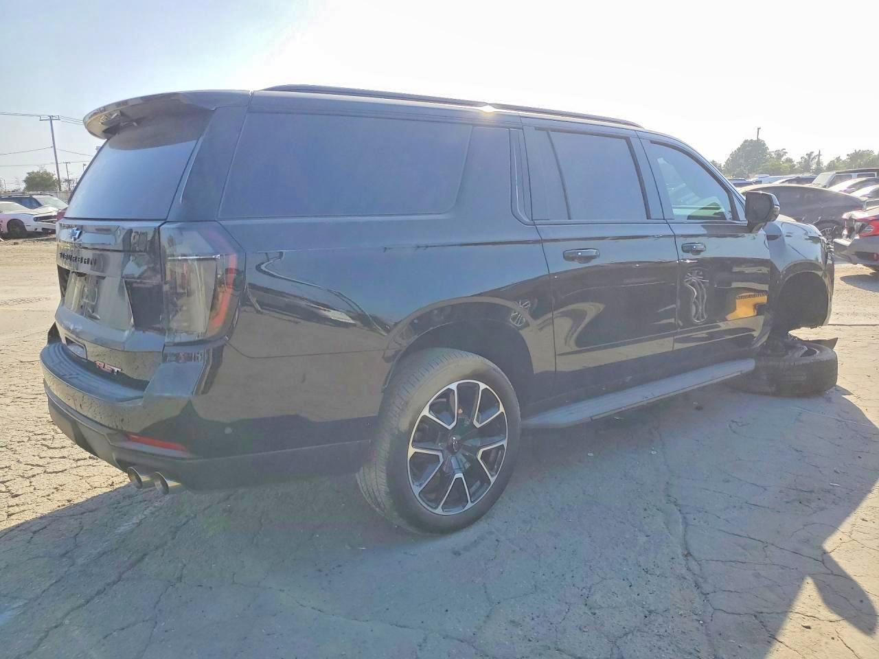 1GNS6EKD4TR142881 · 2026 CHEVROLET SUBURBAN · 3/13