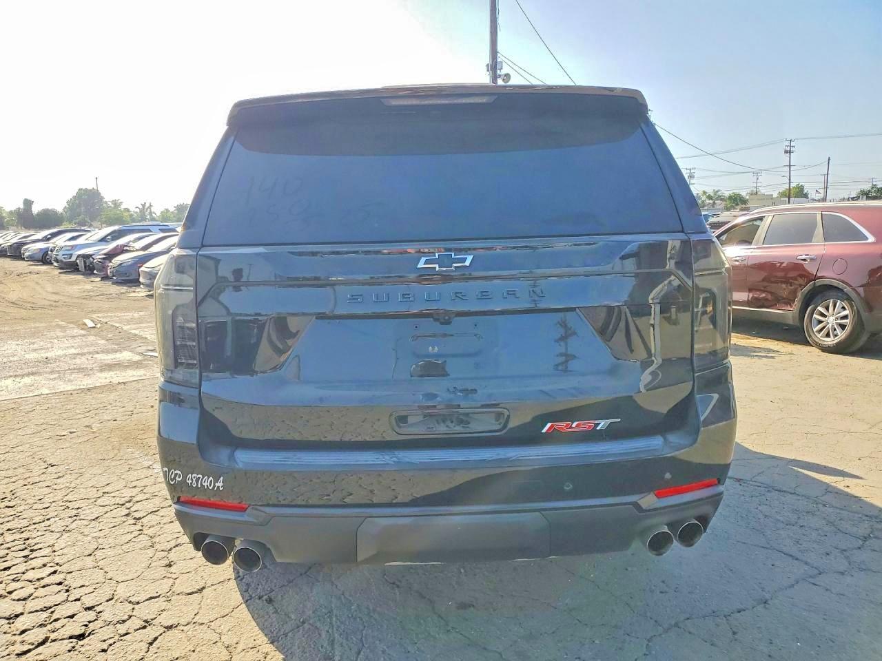1GNS6EKD4TR142881 · 2026 CHEVROLET SUBURBAN · 6/13