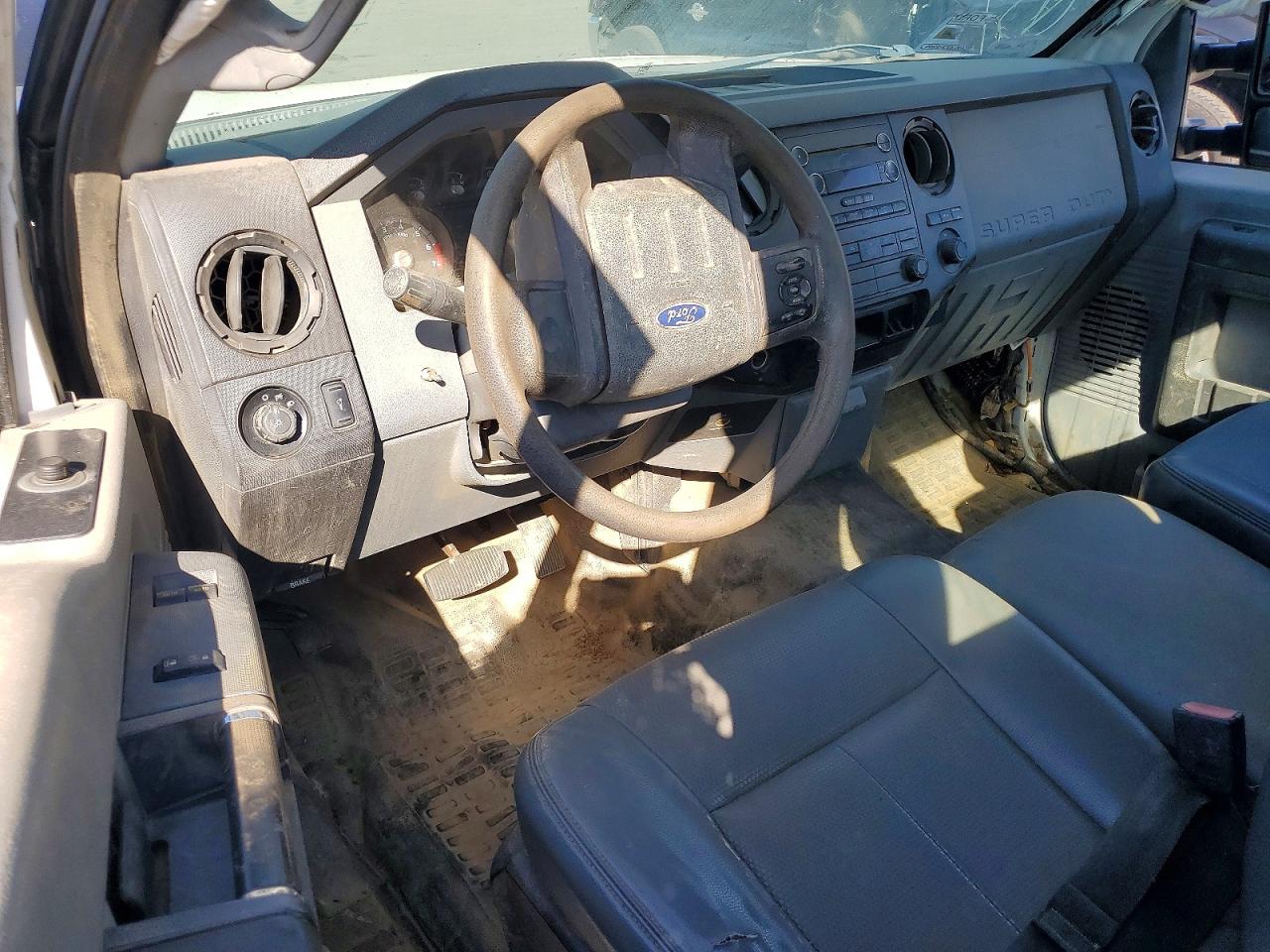 1FTBF2A62DEB52747 · 2013 FORD F250 · 8/12