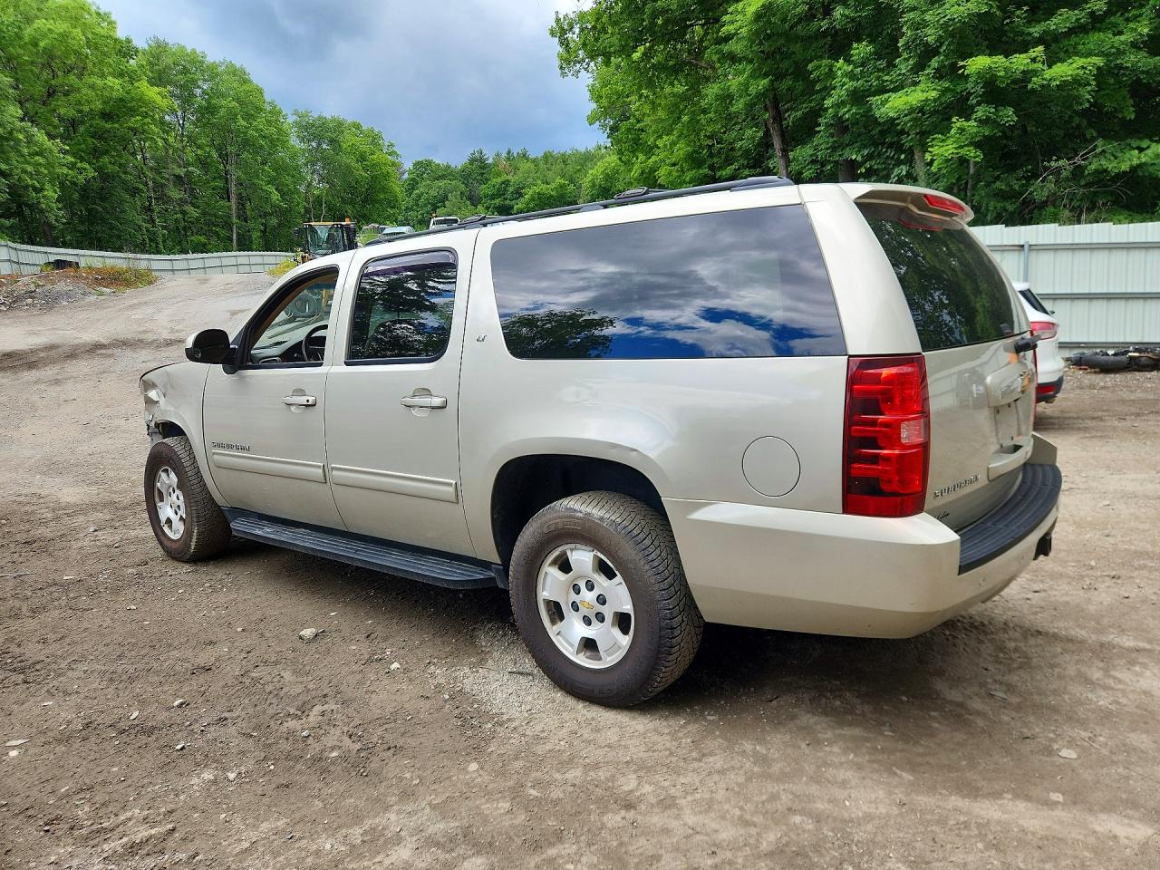 1GNSKJE77DR345212 · 2013 CHEVROLET SUBURBAN · 2/14