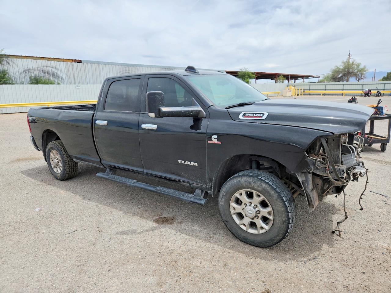 3C63R3GL6NG196430 · 2022 RAM 3500 · 4/13