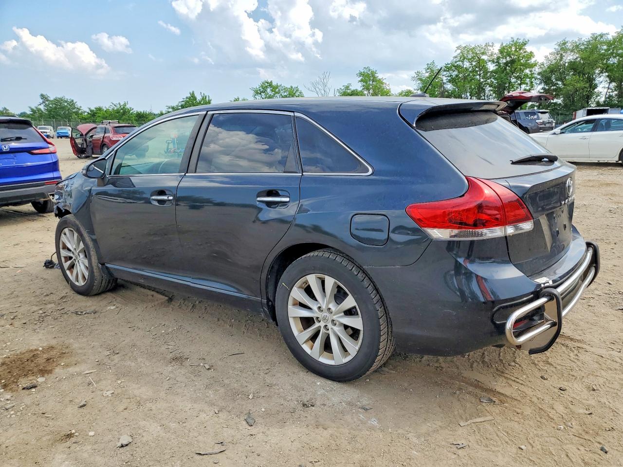 4T3BA3BB3FU070084 · 2015 TOYOTA VENZA · 2/14