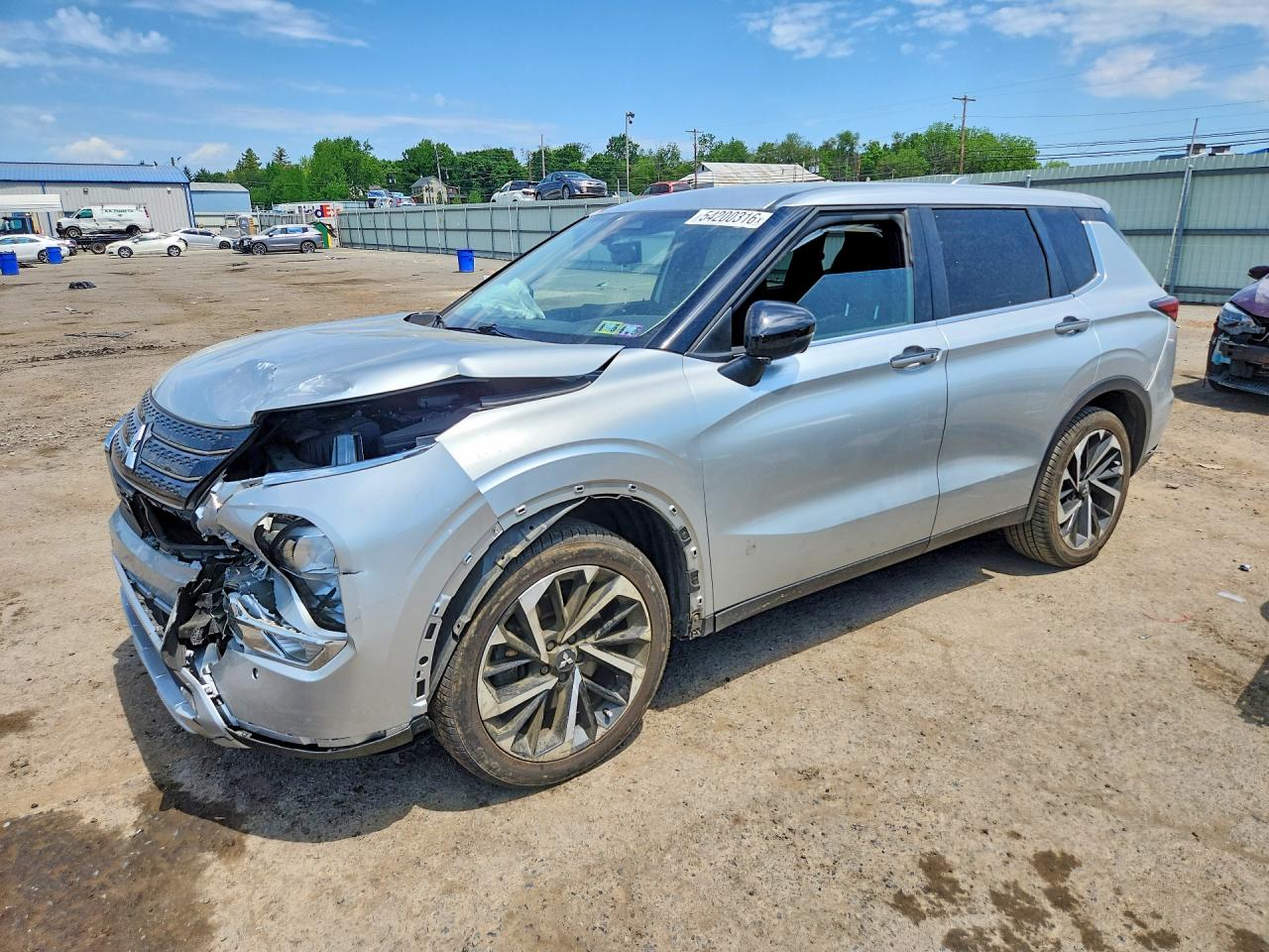 JA4J3UA89NZ026228 · 2022 MITSUBISHI OUTLANDER