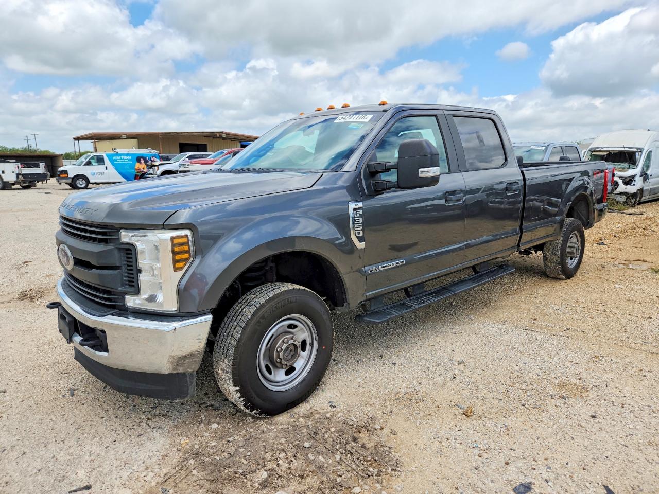 1FT8W3BT2KEC44930 · 2019 FORD F350