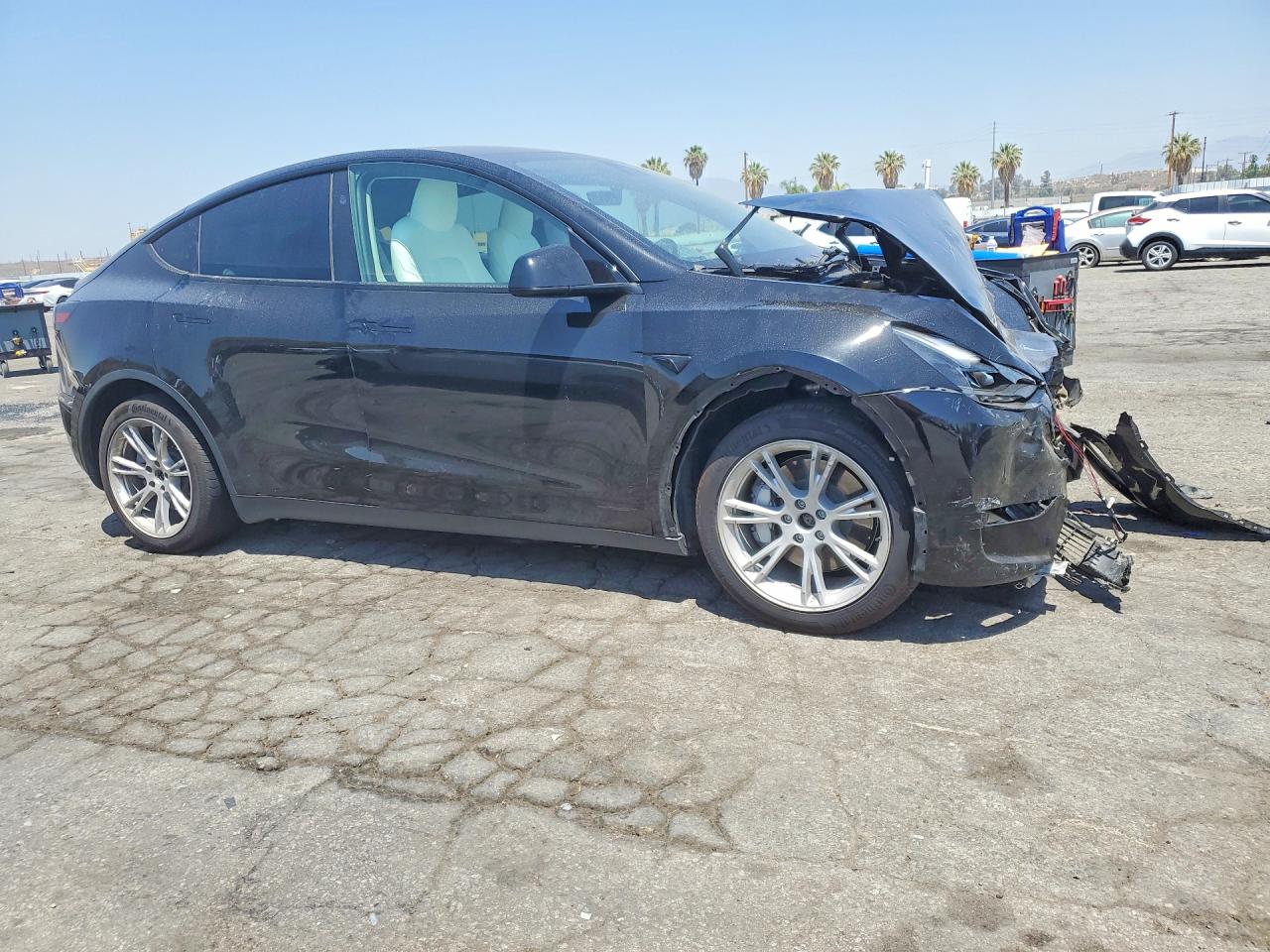 7SAYGDEE6RF069092 · 2024 TESLA MODEL Y · 4/12