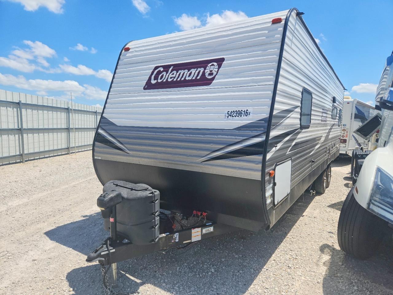 4YDT25121MH935889 · 2021 KEYSTONE COLEMAN · 2/10