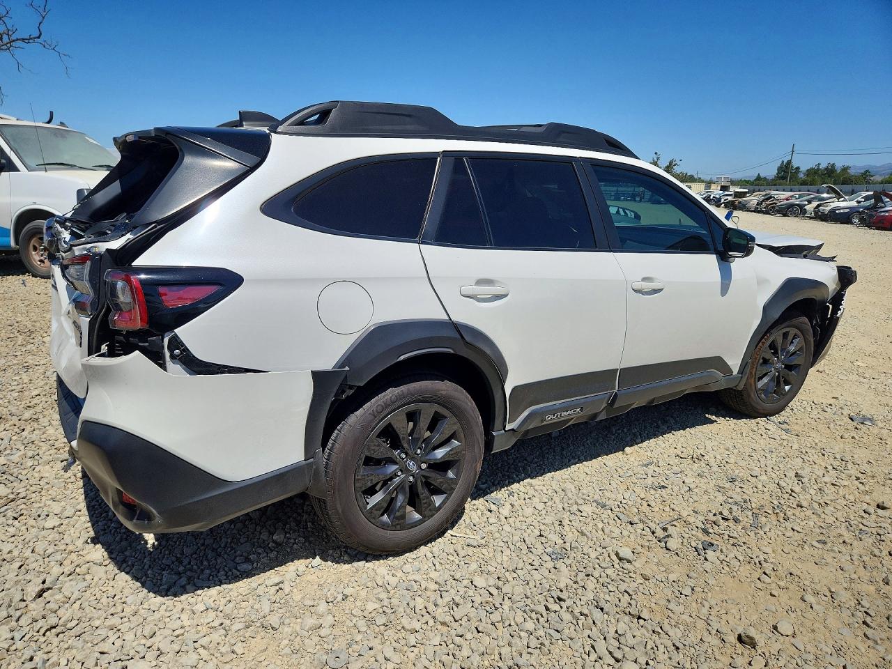4S4BTGLD3P3133752 · 2023 SUBARU OUTBACK · 3/13