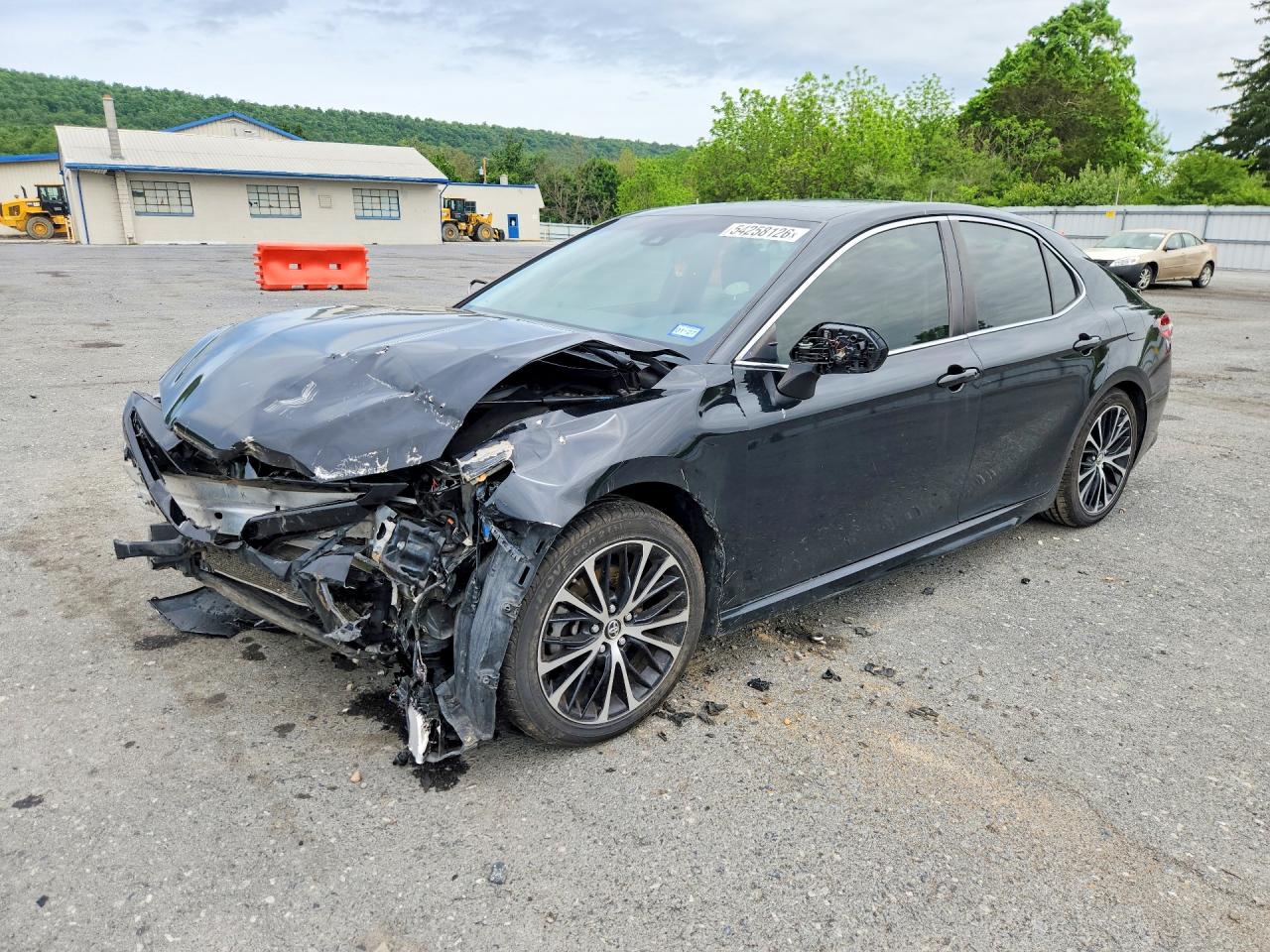 2018 TOYOTA CAMRY