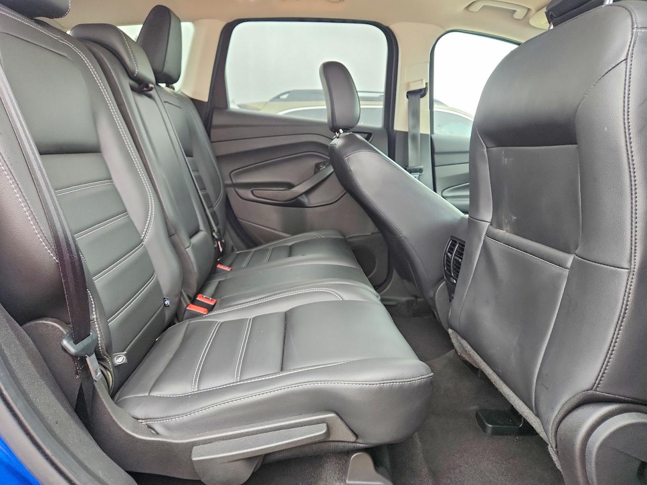1FMCU9HD7KUB02724 · 2019 FORD ESCAPE · 10/12