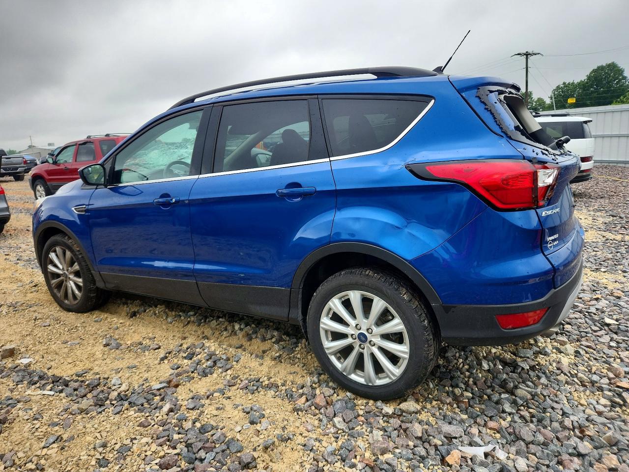 1FMCU9HD7KUB02724 · 2019 FORD ESCAPE · 2/12