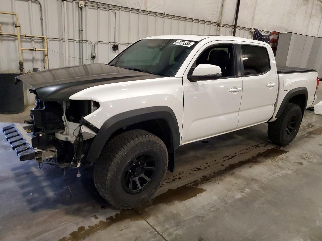 3TMCZ5AN3KM213602 · 2019 TOYOTA TACOMA