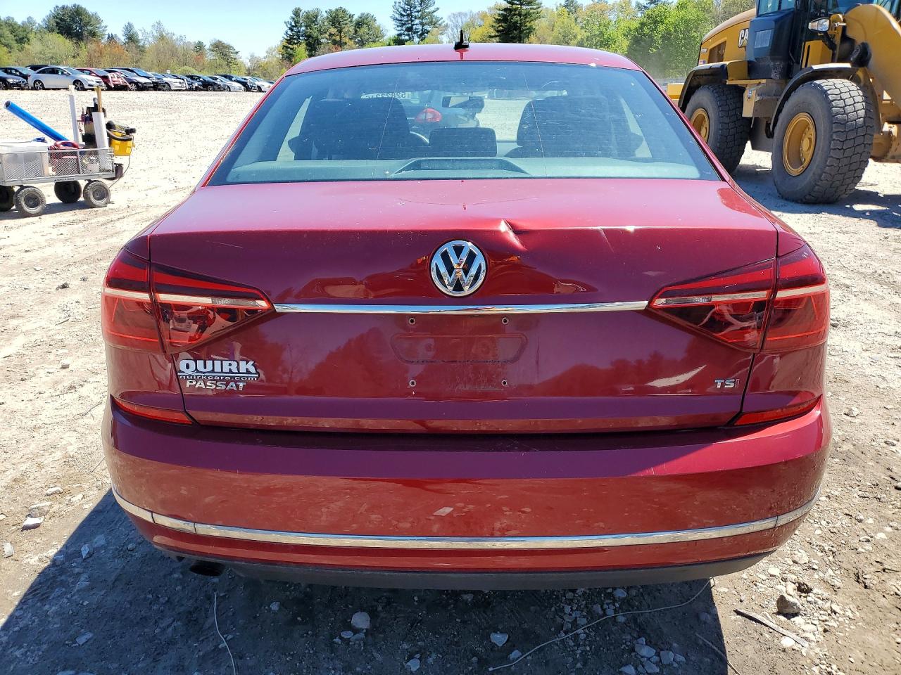 1VWAT7A33HC030193 · 2017 VOLKSWAGEN PASSAT · 6/12