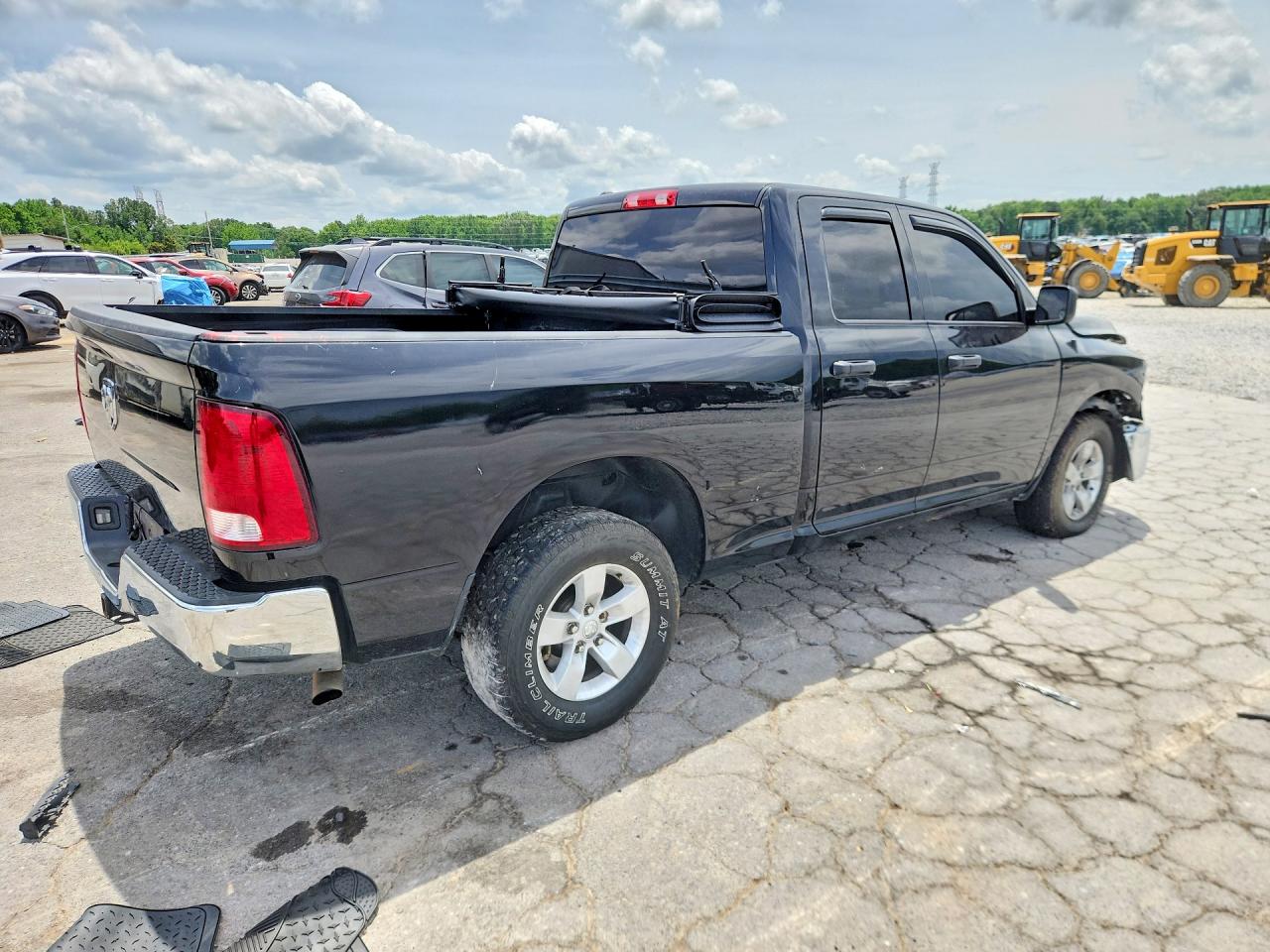 1C6RR6FG3KS704812 · 2019 RAM 1500 CLASSIC · 3/12
