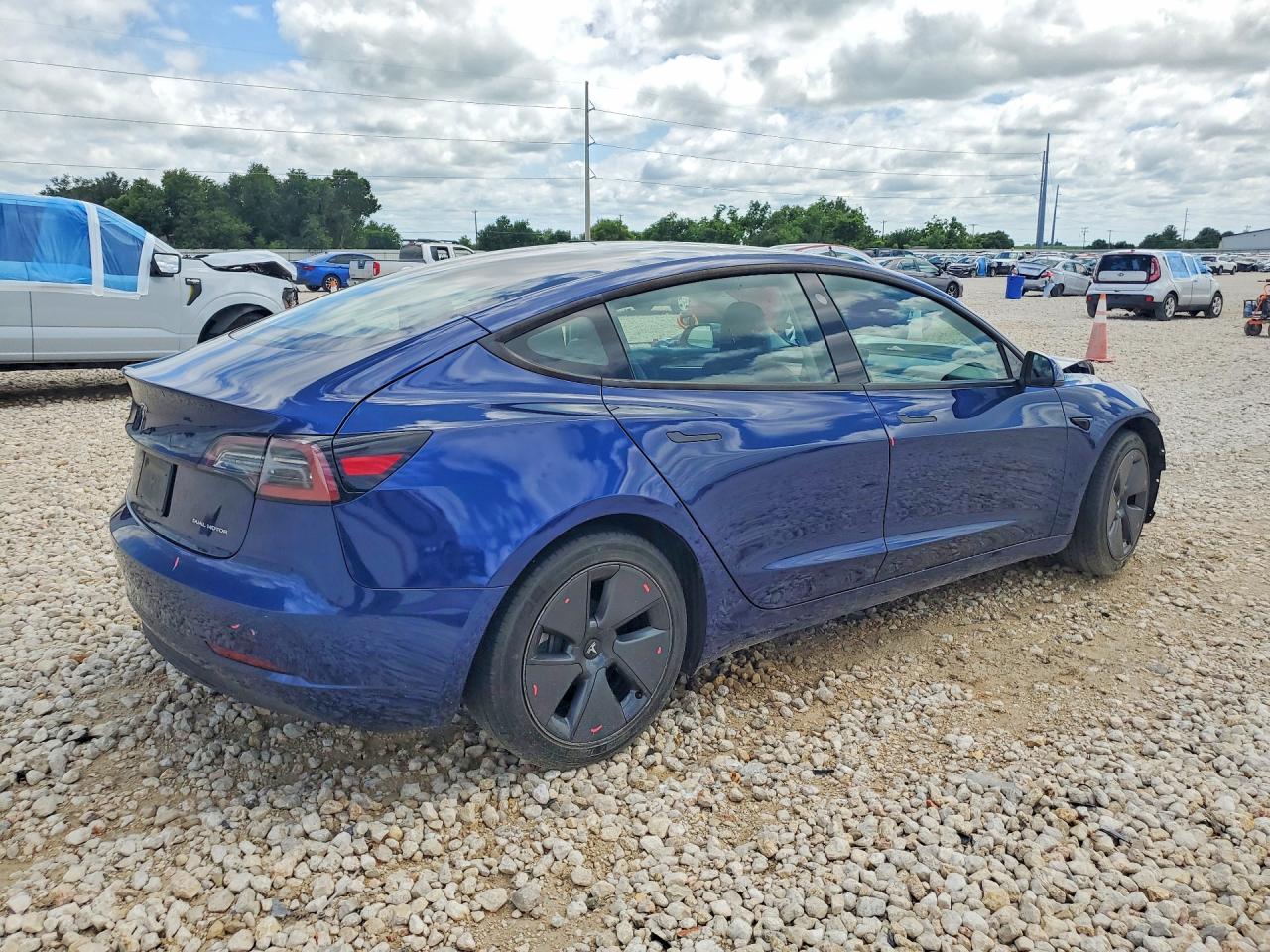 5YJ3E1EB8NF179993 · 2022 TESLA MODEL 3 · 3/12