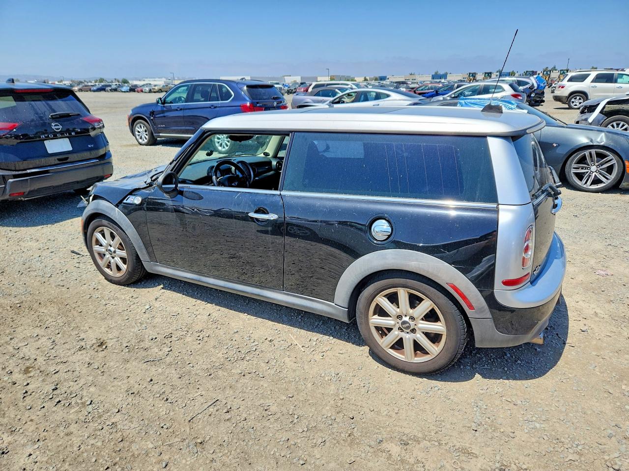 WMWZG3C56BTY35482 · 2011 MINI COOPER · 2/12