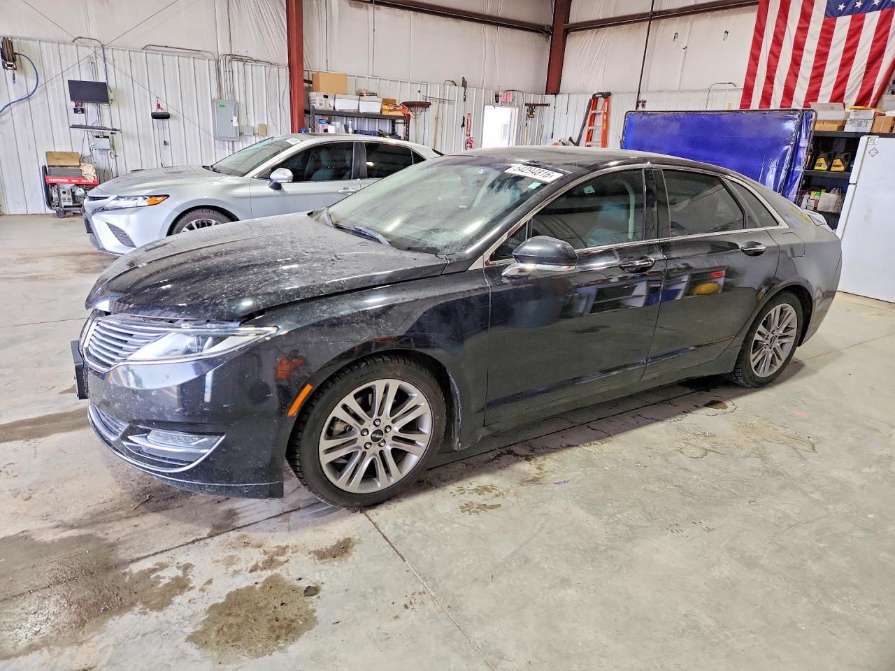 3LN6L2GK5ER832764 · 2014 LINCOLN MKZ