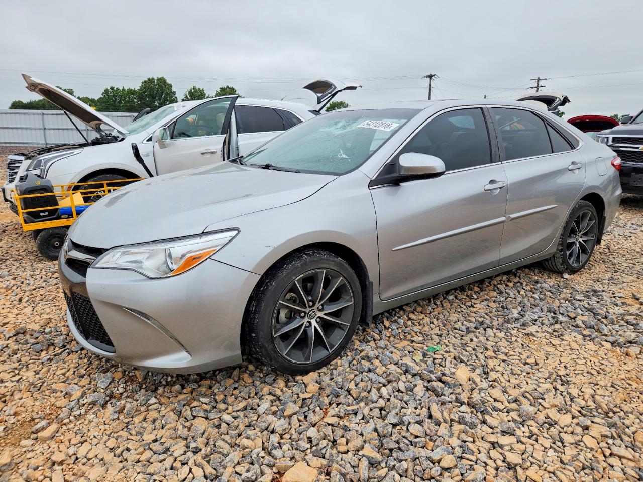2016 TOYOTA CAMRY