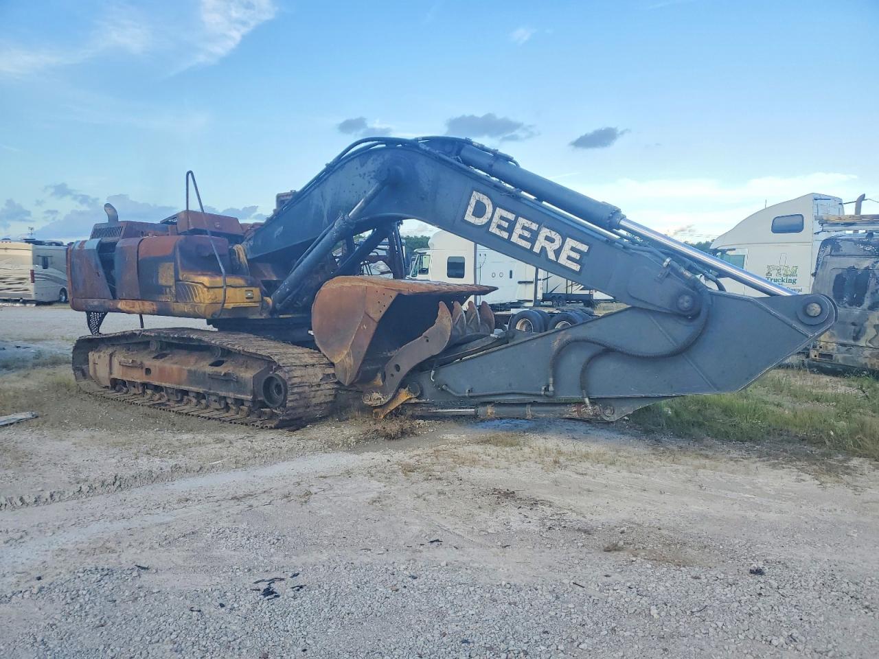 1FF350GXJEE810125 · 2014 JOHN DEERE UNKNOWN