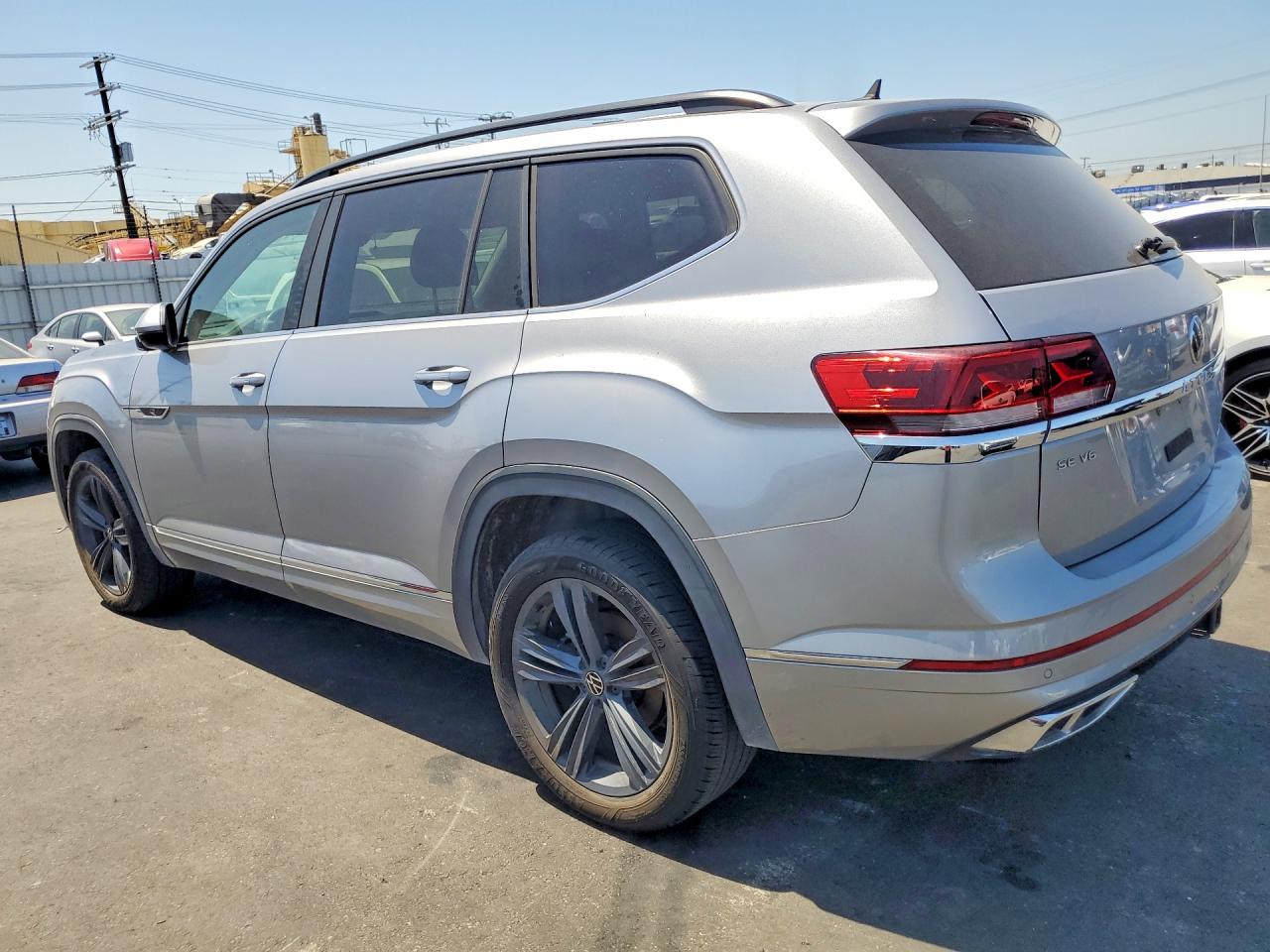 1V2PR2CA7MC537665 · 2021 VOLKSWAGEN ATLAS · 2/14