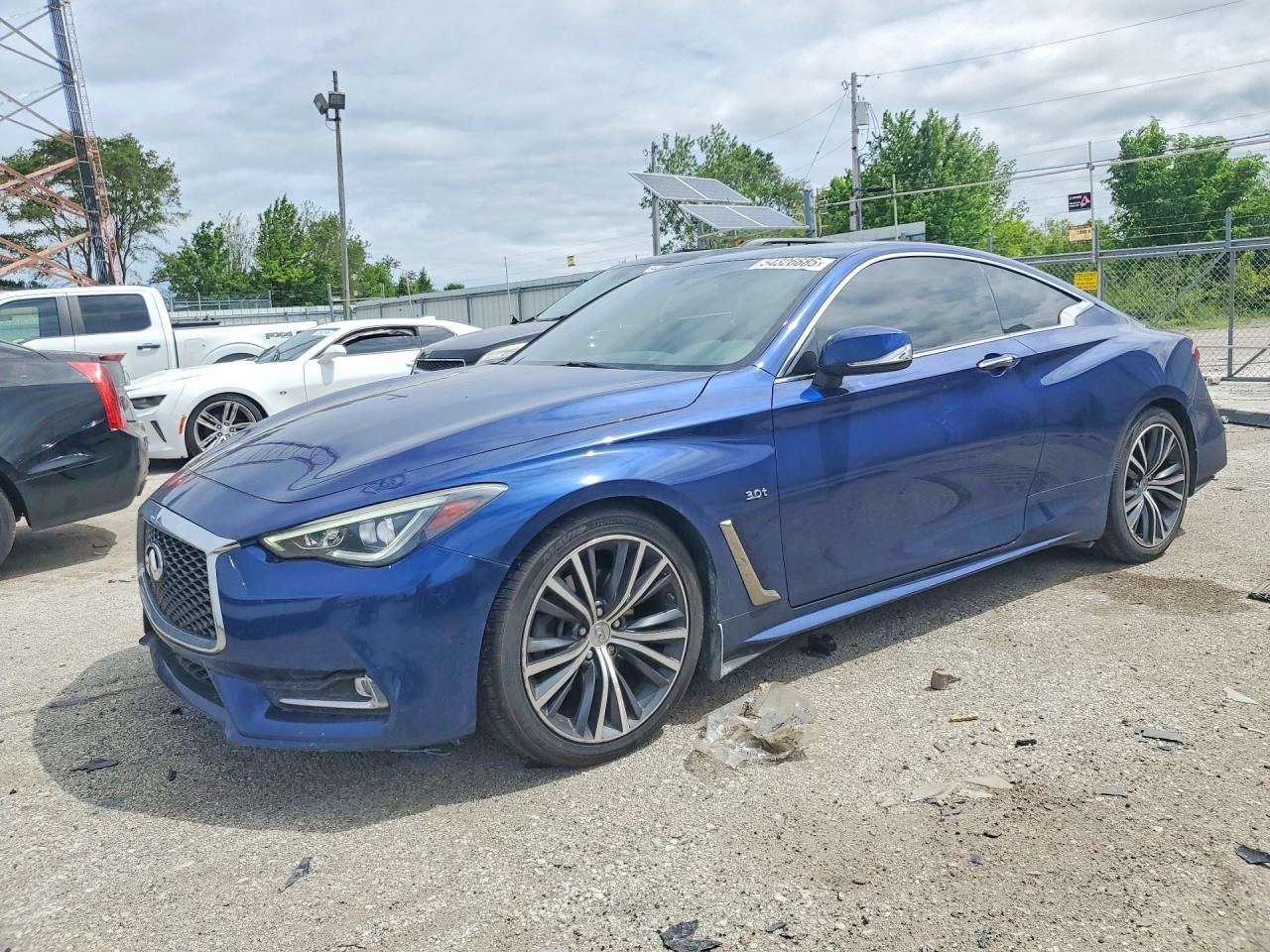 JN1EV7EK7JM341032 · 2018 INFINITI Q60