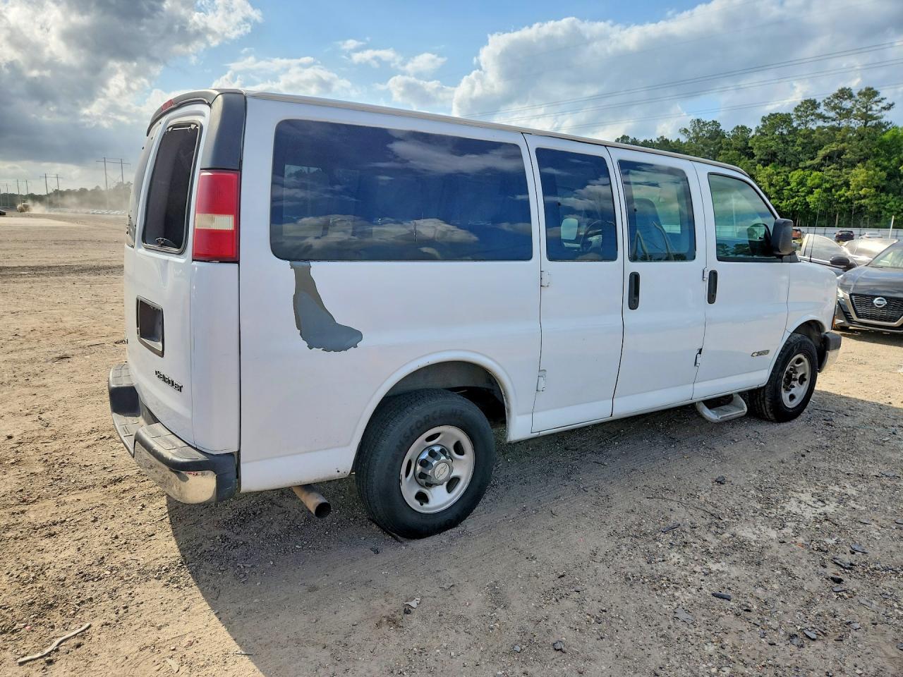 1GNGG25U631213638 · 2003 CHEVROLET EXPRESS G2500 · 3/13