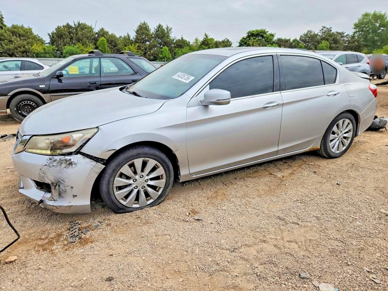 1HGCR3F99DA047104 · 2013 HONDA ACCORD